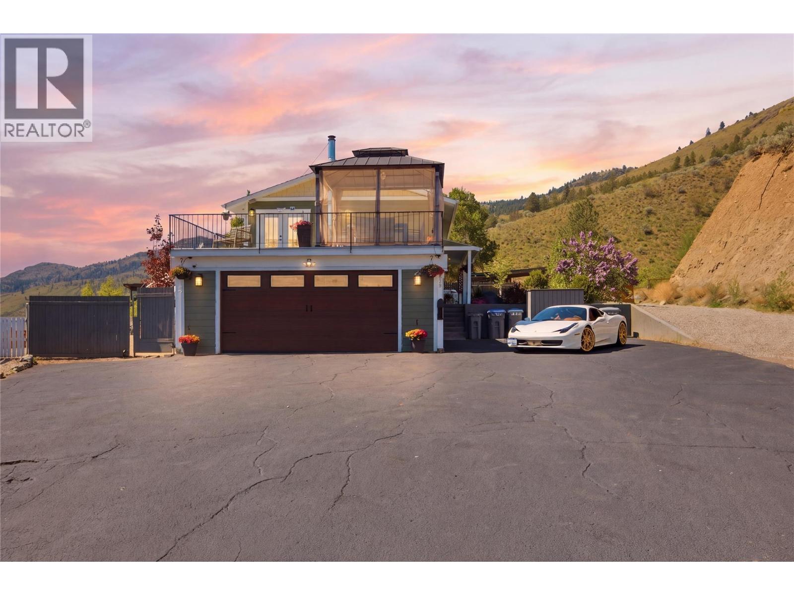 899 Ida Lane, Kamloops, British Columbia  V2B 6V2 - Photo 2 - 10382065