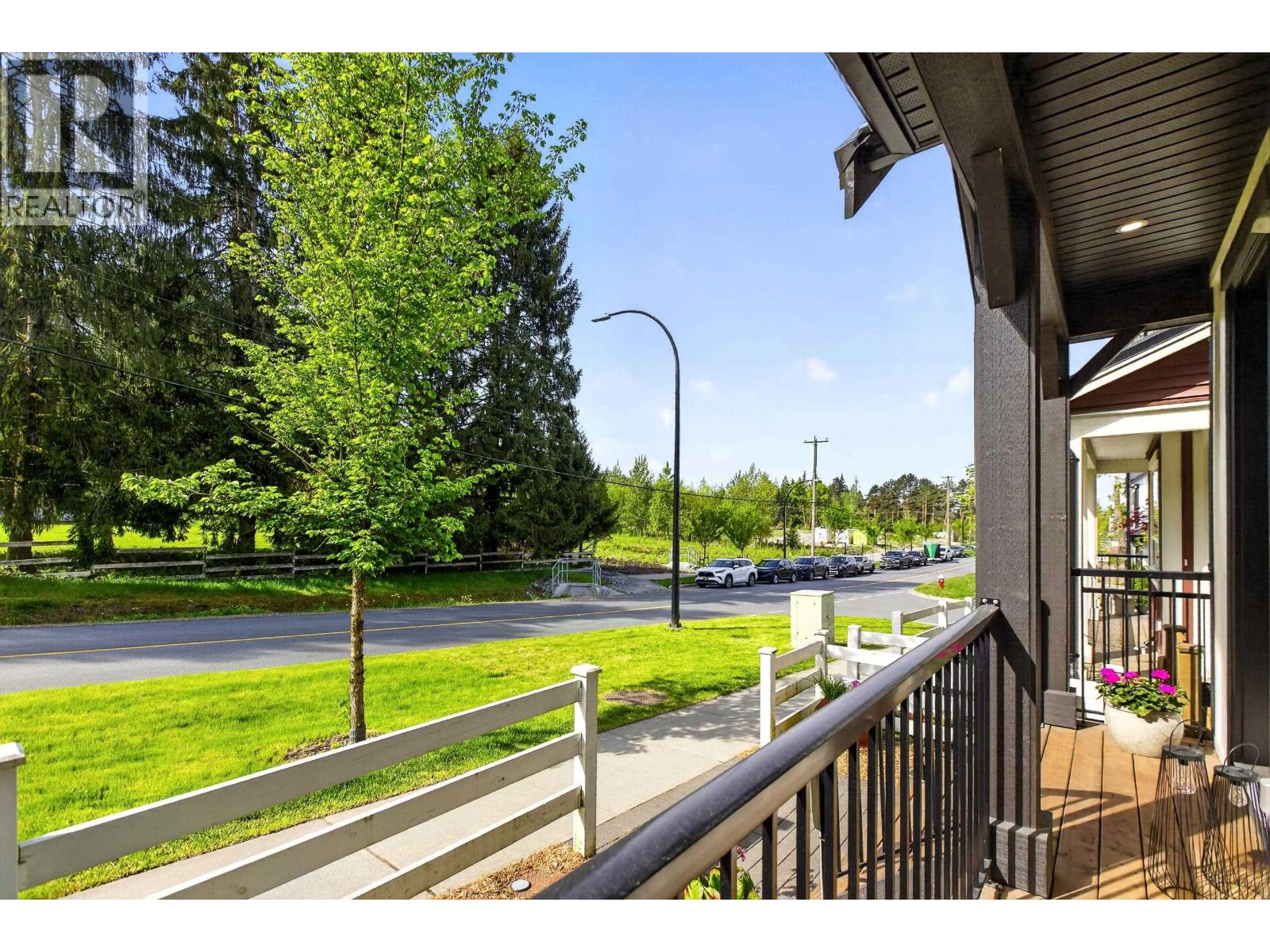 25065 112 Avenue, Maple Ridge, British Columbia  V2W 0K6 - Photo 3 - R3118392