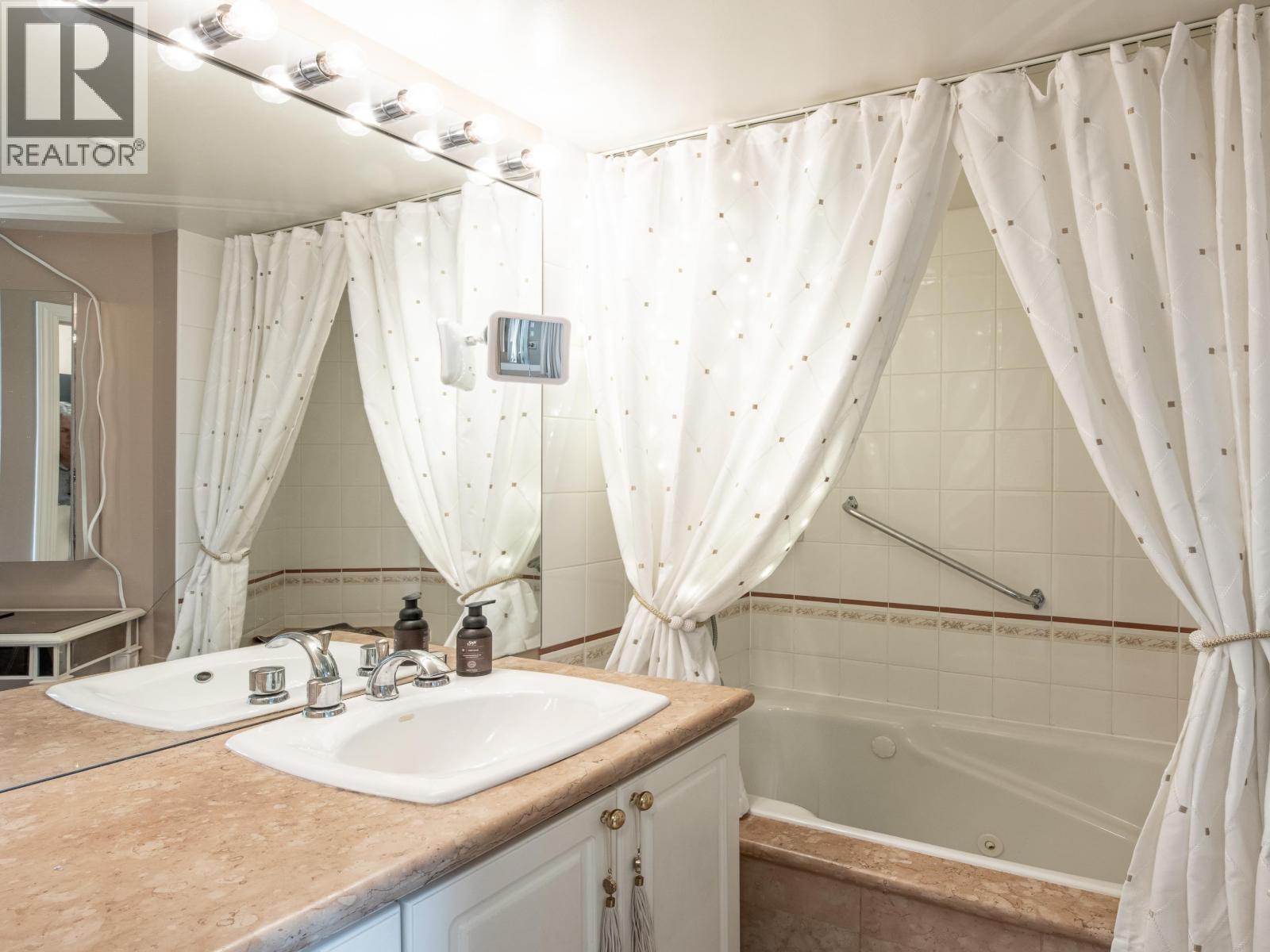 302 1520 Harwood Street, Vancouver, British Columbia  V6G 1X9 - Photo 32 - R3119981