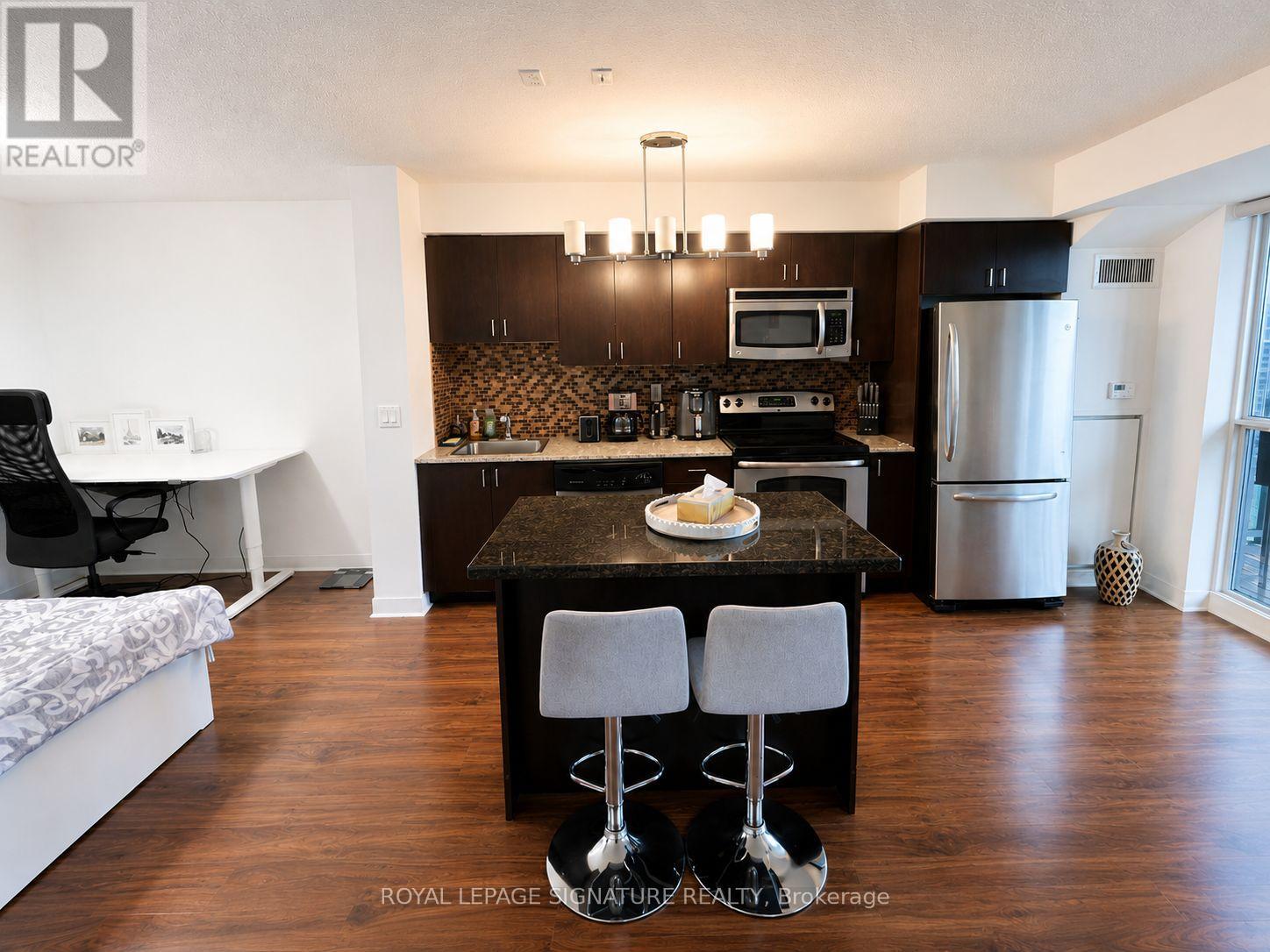 1102 - 155 Legion Road, Toronto, Ontario  M8Y 0A7 - Photo 13 - W13103610