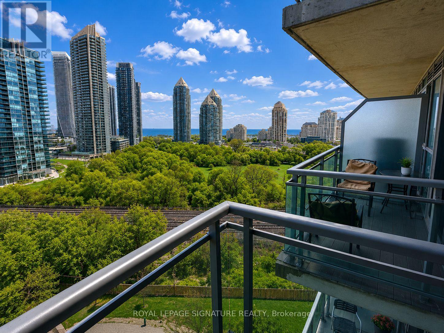 1102 - 155 Legion Road, Toronto, Ontario  M8Y 0A7 - Photo 17 - W13103610