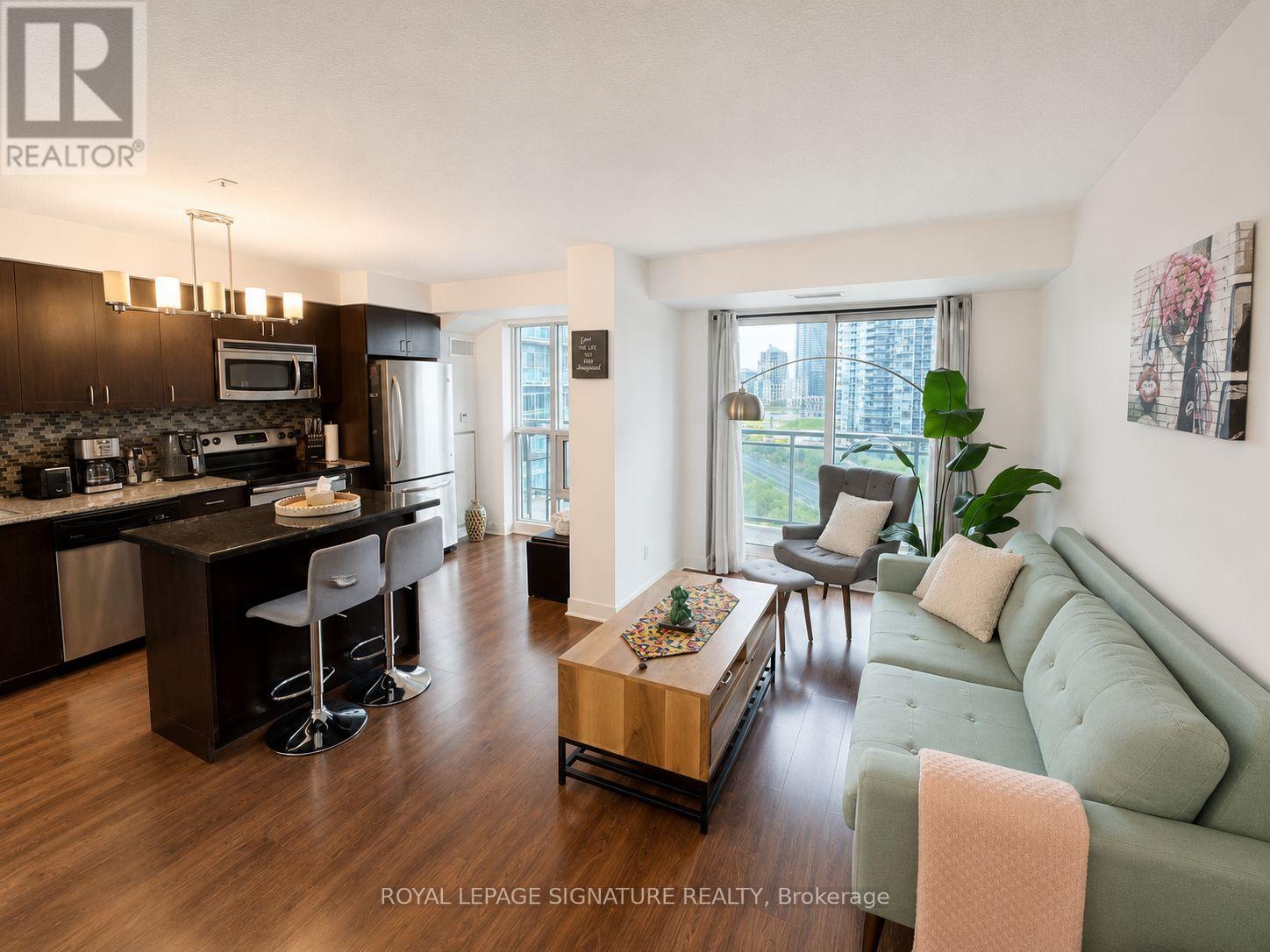1102 - 155 Legion Road, Toronto, Ontario  M8Y 0A7 - Photo 2 - W13103610