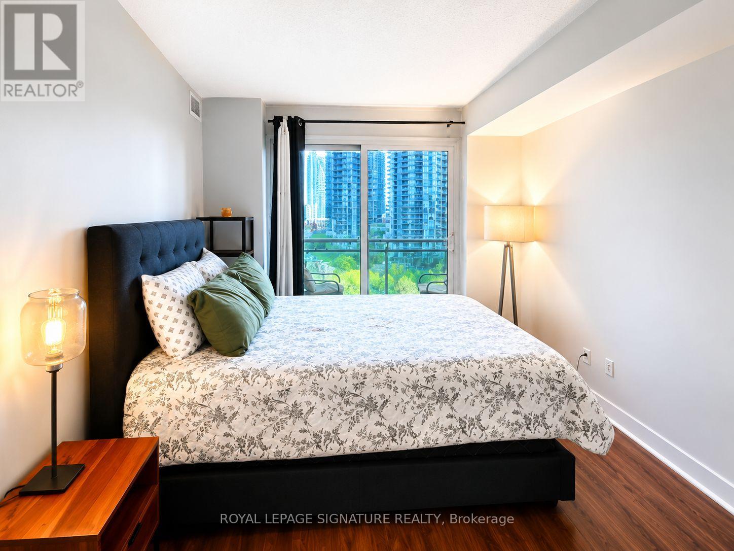 1102 - 155 Legion Road, Toronto, Ontario  M8Y 0A7 - Photo 6 - W13103610