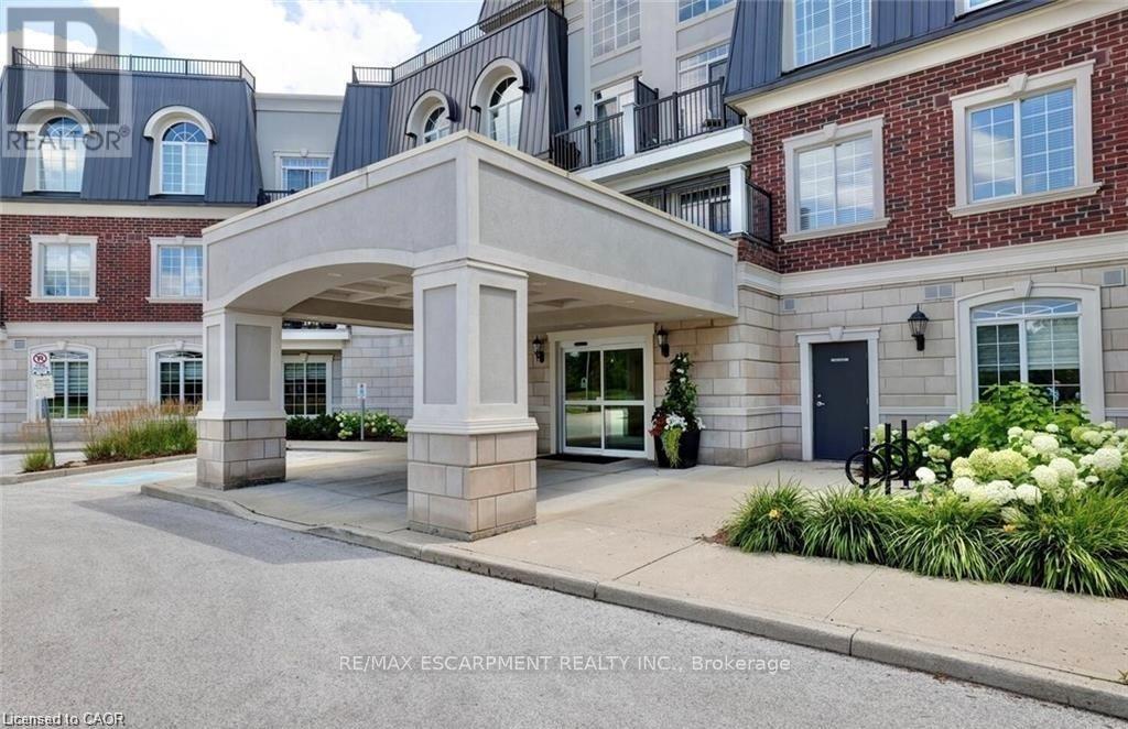 308 - 2300 Upper Middle Road, Oakville, Ontario  L6M 0T4 - Photo 3 - W13103636