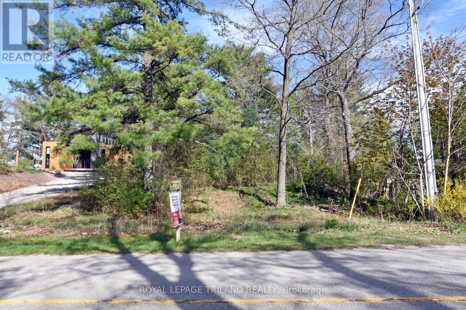 9980 NIPIGON STREET, Lambton Shores, Ontario