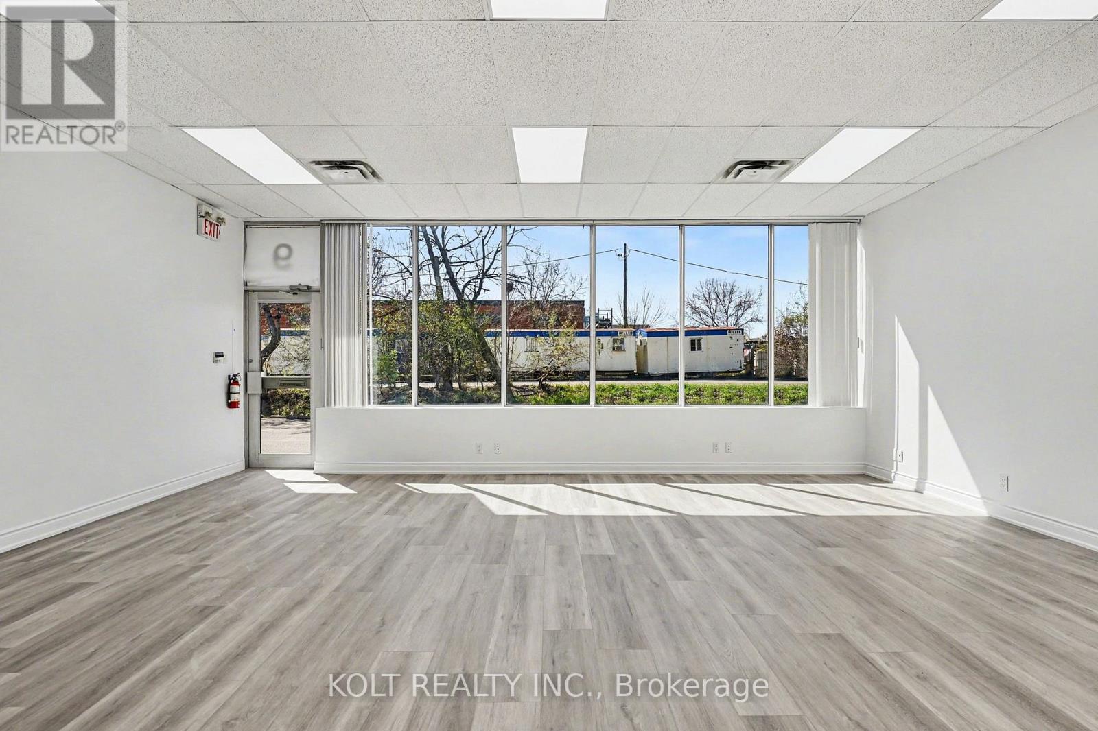 9 - 1040 Martin Grove Road, Toronto, Ontario  M9W 4W4 - Photo 5 - W13103698