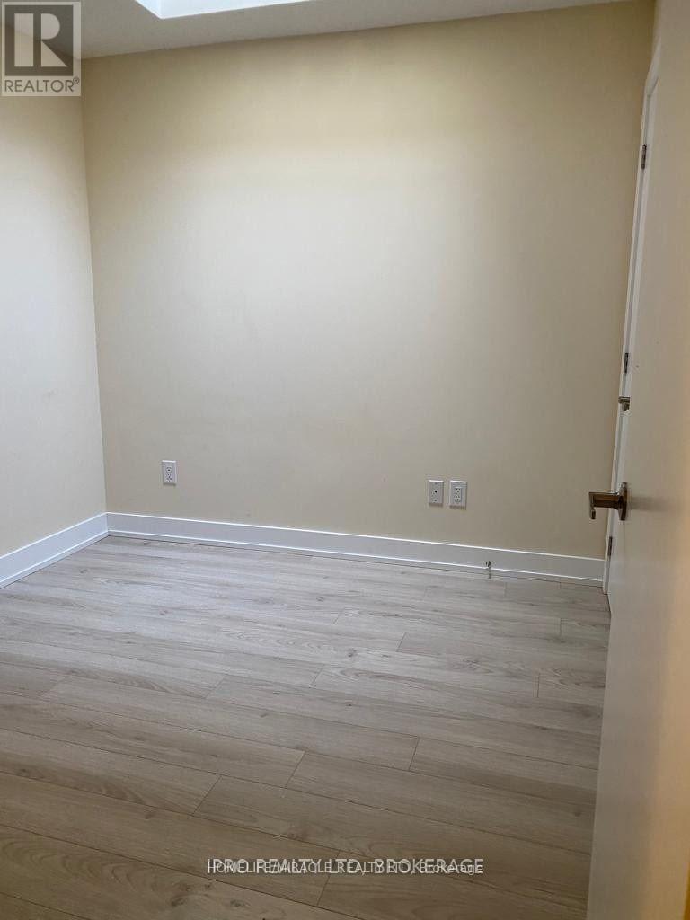 22 - 26 Ernest Avenue, Toronto, Ontario  M6P 0B8 - Photo 4 - W13103702