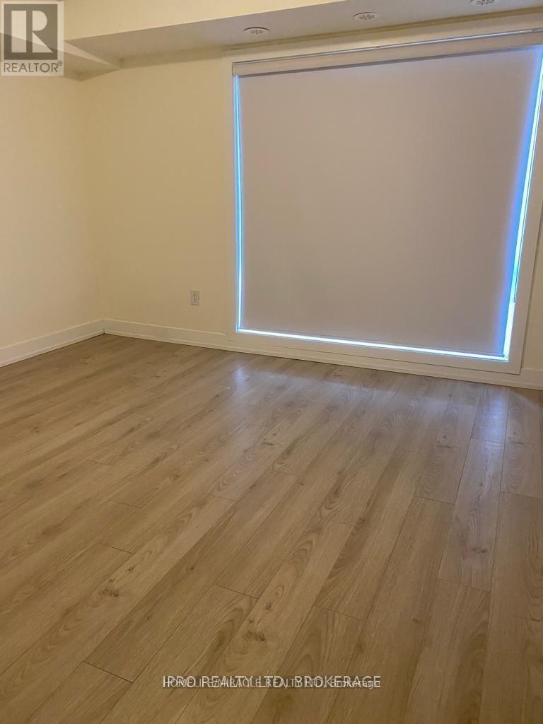 22 - 26 Ernest Avenue, Toronto, Ontario  M6P 0B8 - Photo 5 - W13103702
