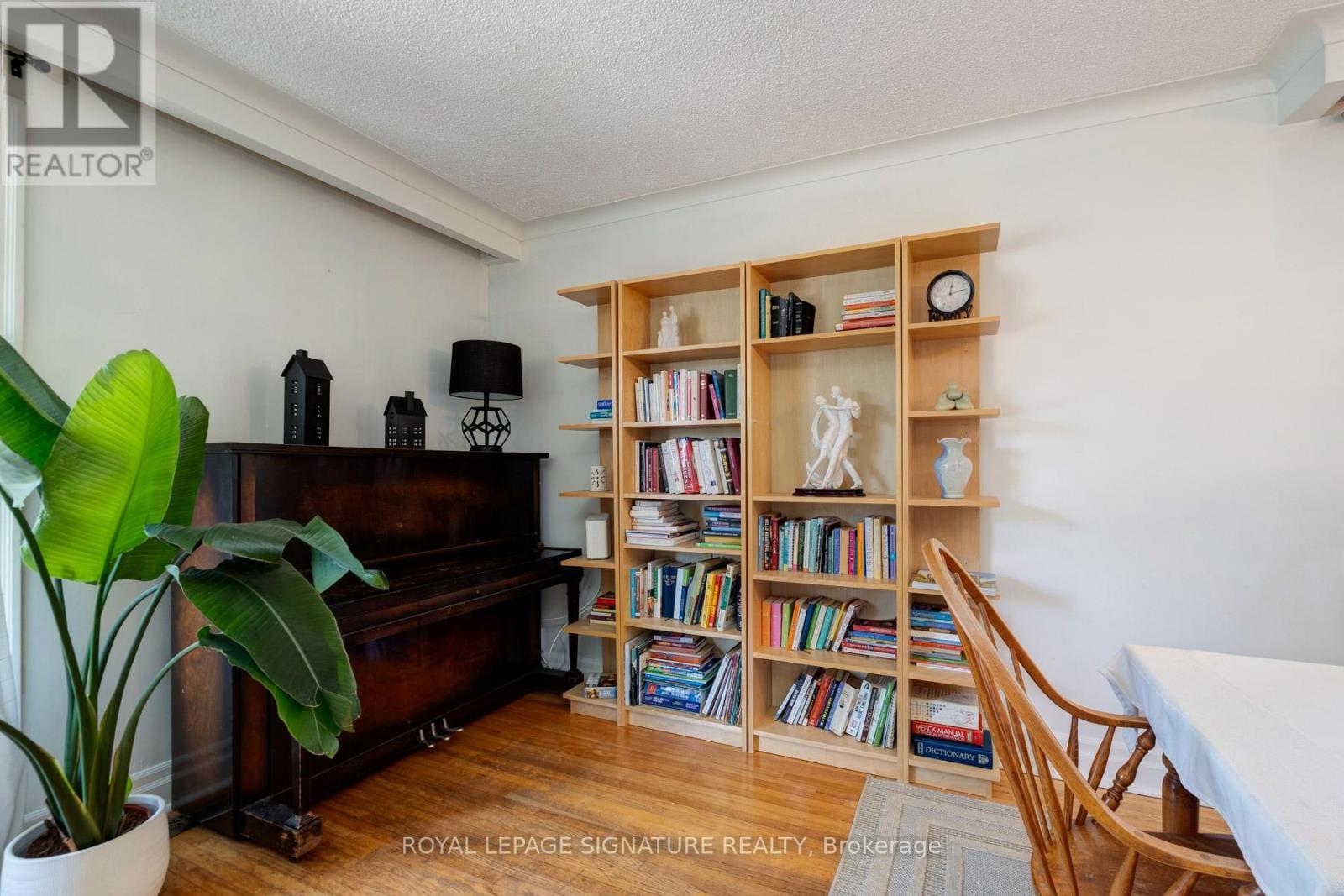 90 Whitburn Crescent, Toronto, Ontario  M3H 2S4 - Photo 10 - W13103752