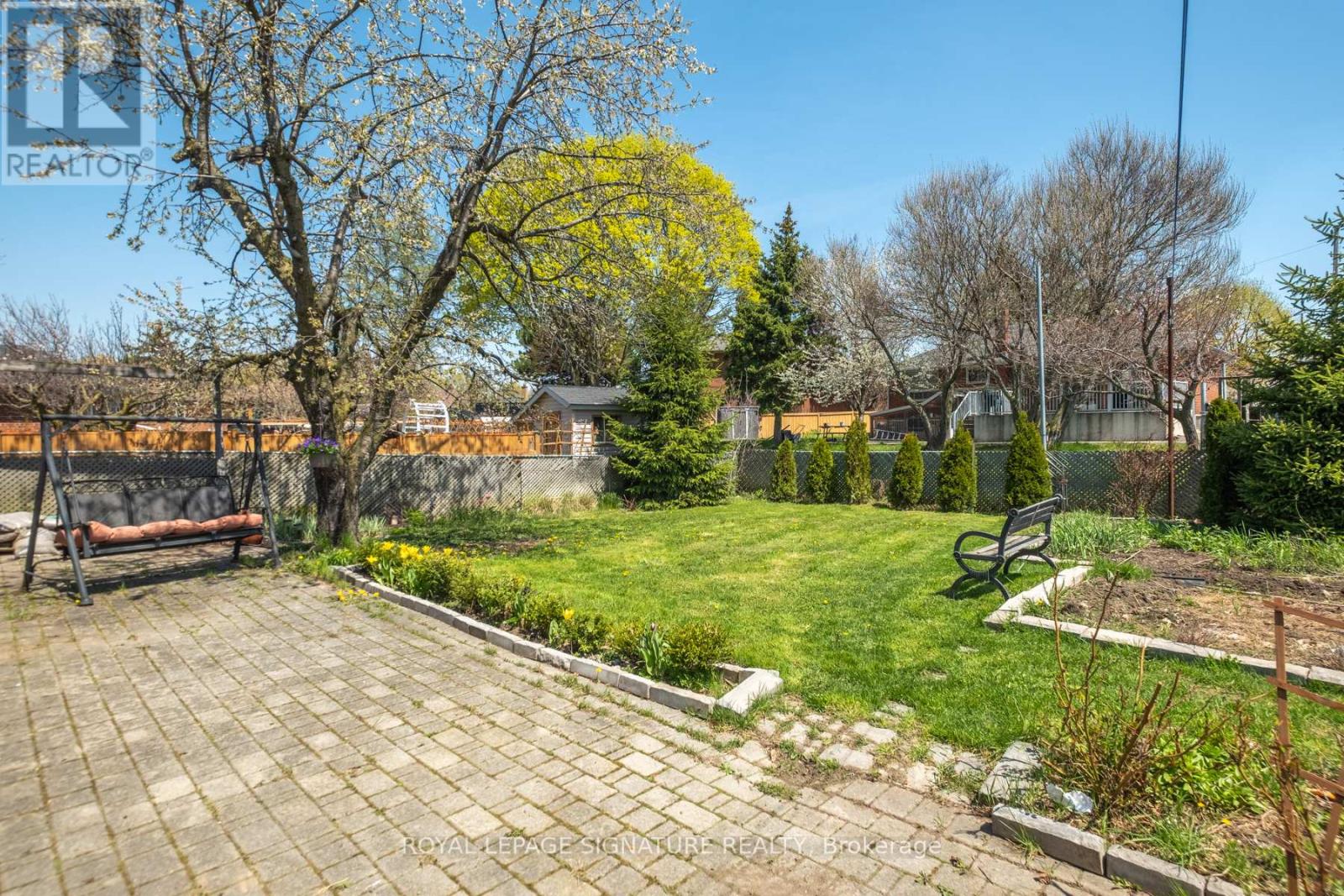 90 Whitburn Crescent, Toronto, Ontario  M3H 2S4 - Photo 28 - W13103752