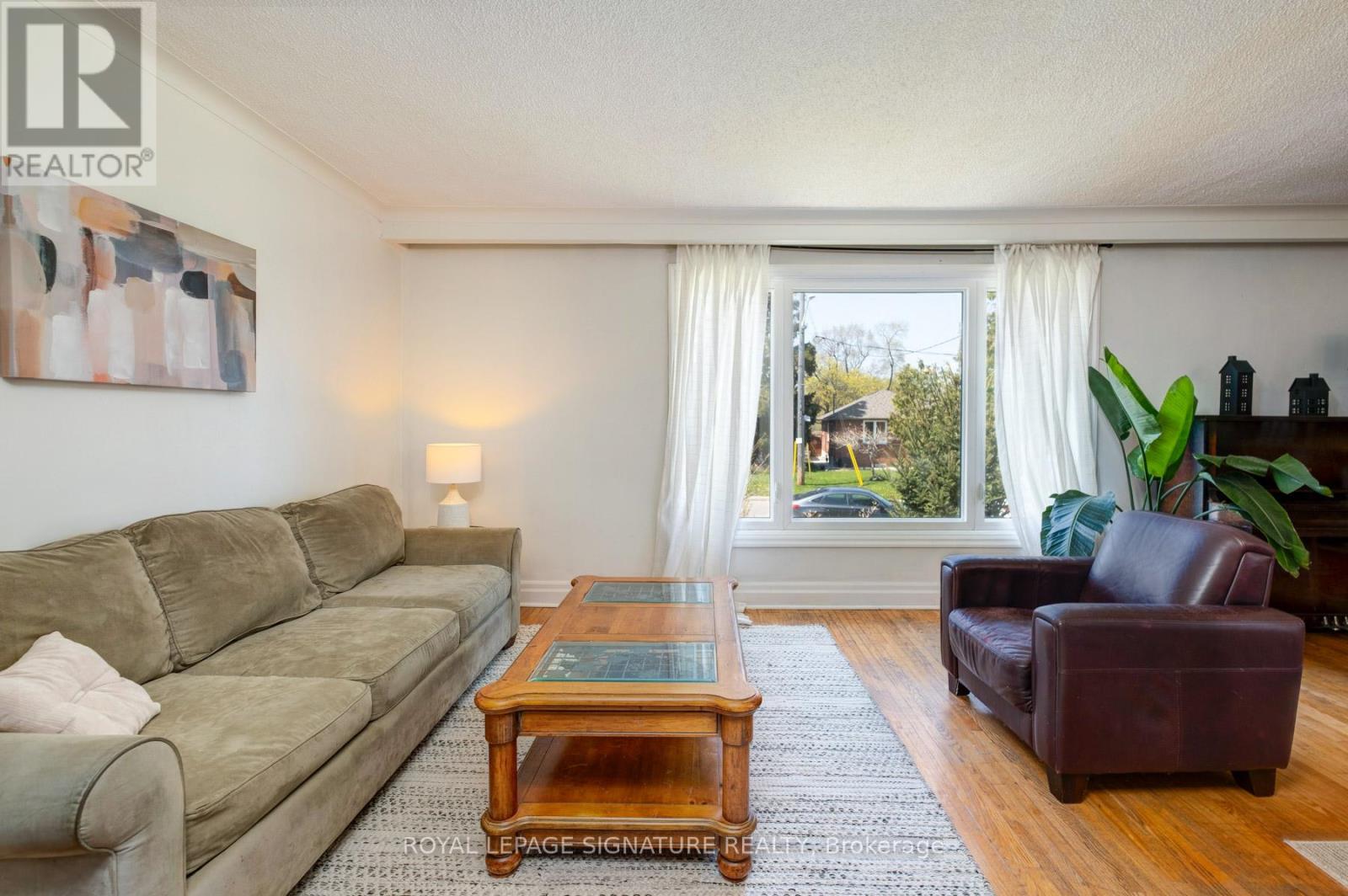 90 Whitburn Crescent, Toronto, Ontario  M3H 2S4 - Photo 7 - W13103752