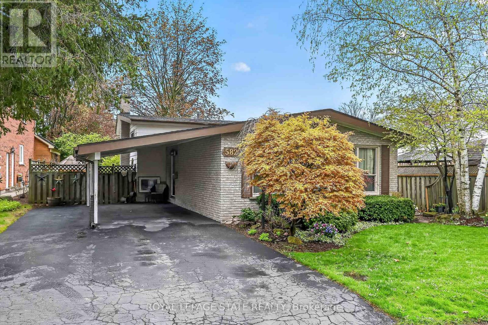 582 Woodview Road, Burlington, Ontario  L7N 3A1 - Photo 1 - W13103770
