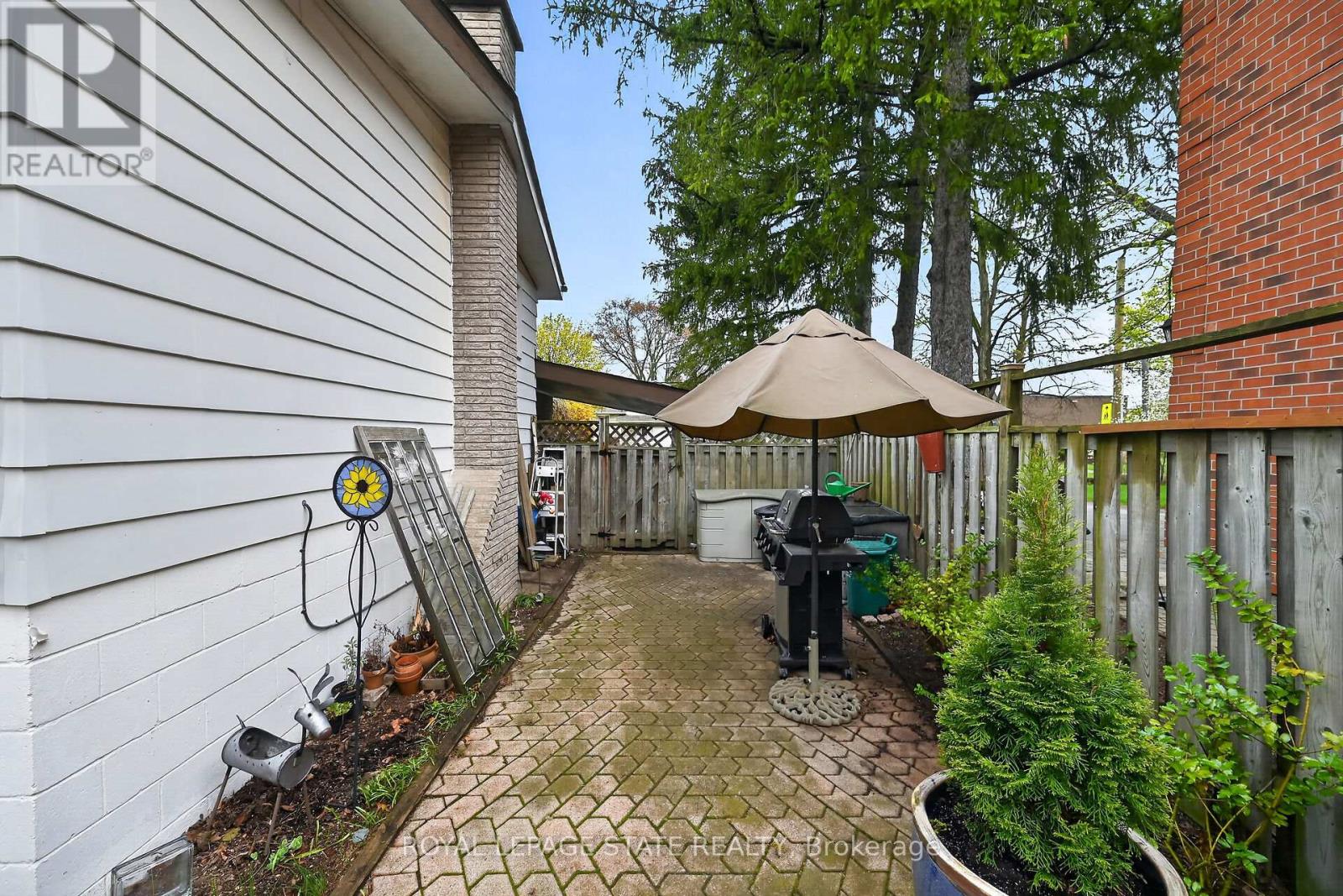 582 Woodview Road, Burlington, Ontario  L7N 3A1 - Photo 39 - W13103770