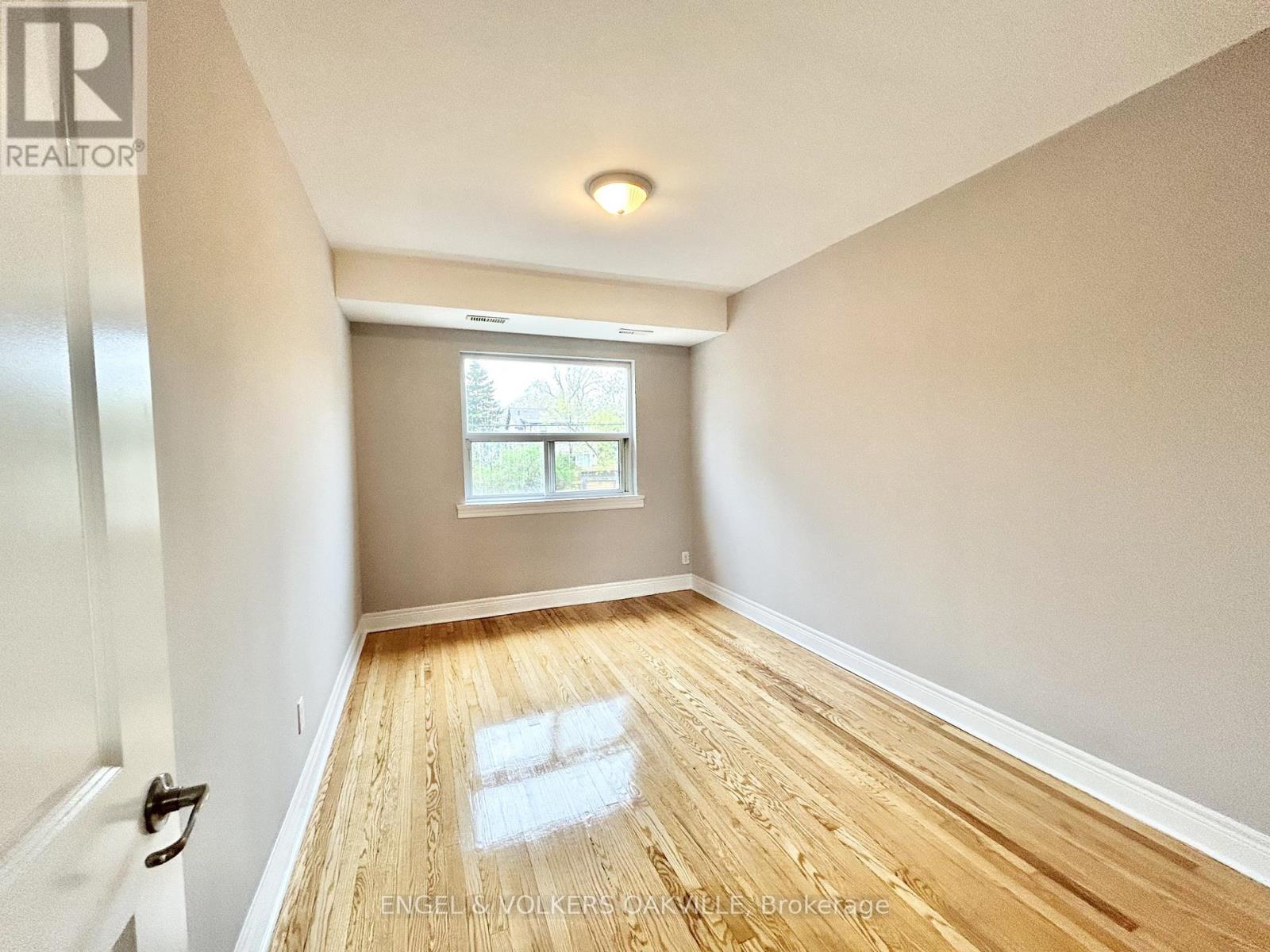 9 - 90 Twenty Fifth Street, Toronto, Ontario  M8V 3P9 - Photo 5 - W13103786