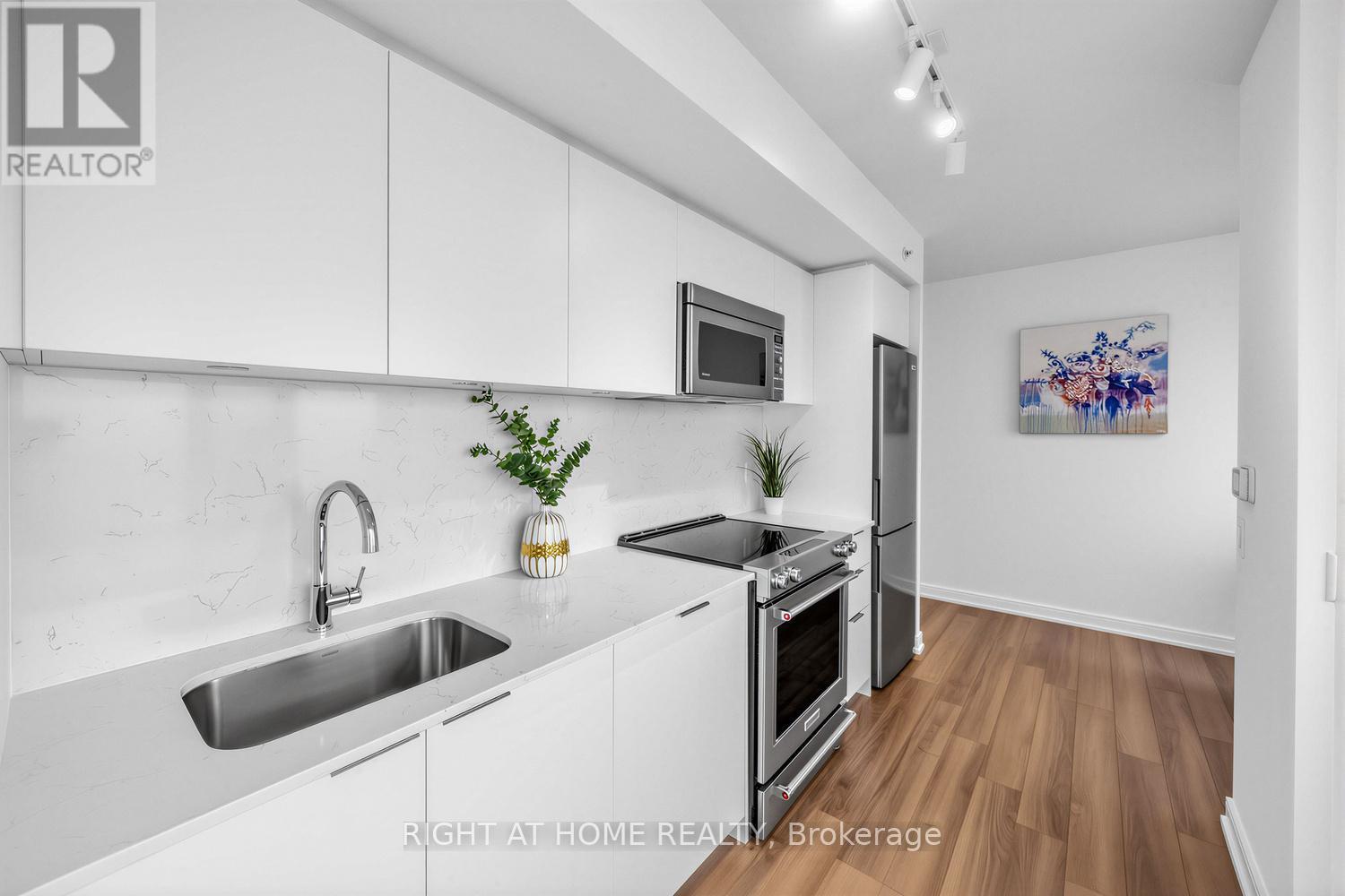 1404 - 30 Samuel Wood Way, Toronto, Ontario  M9B 0C9 - Photo 6 - W13103808