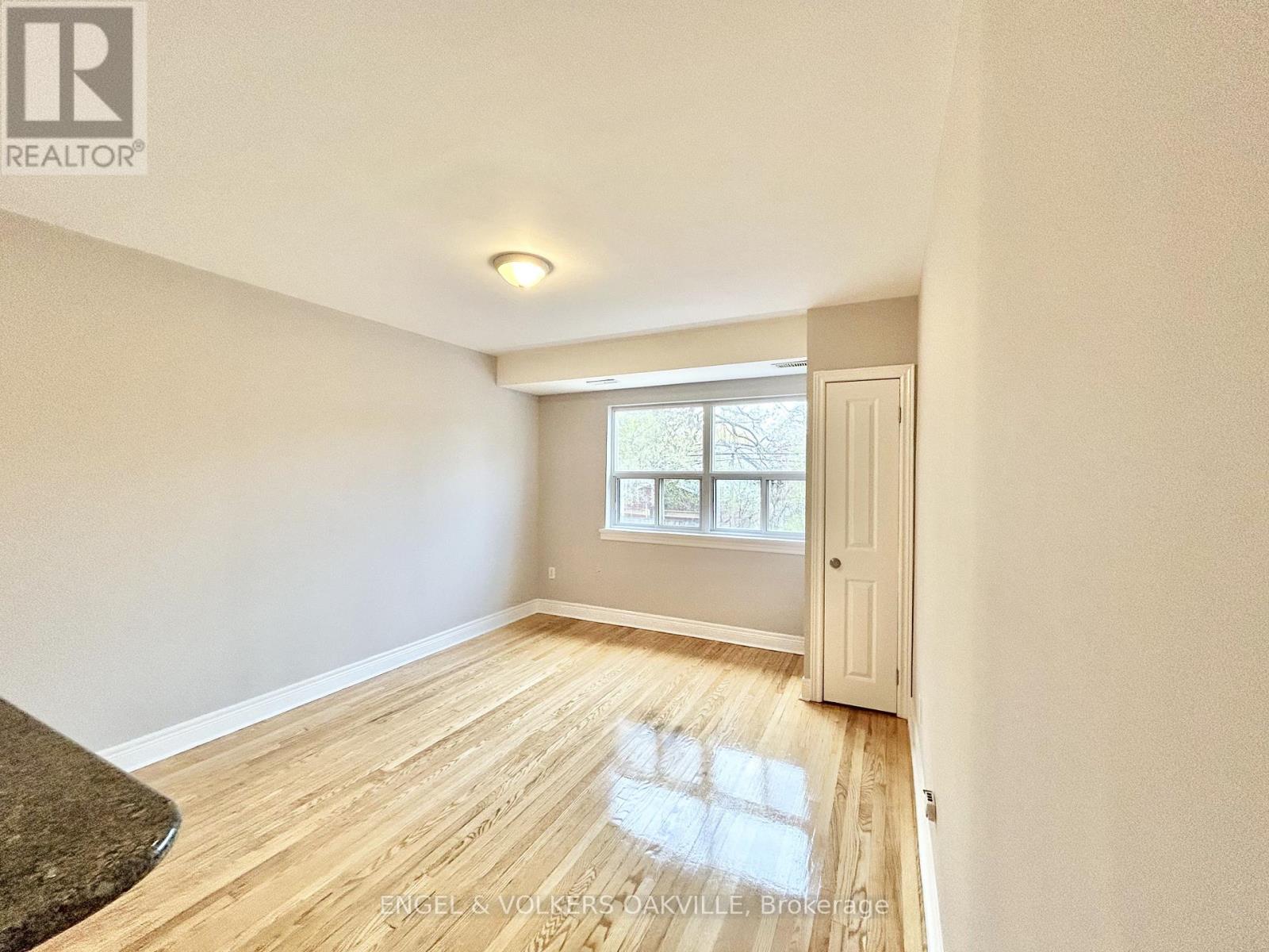 8 - 90 Twenty Fifth Street, Toronto, Ontario  M8V 3P9 - Photo 2 - W13103850