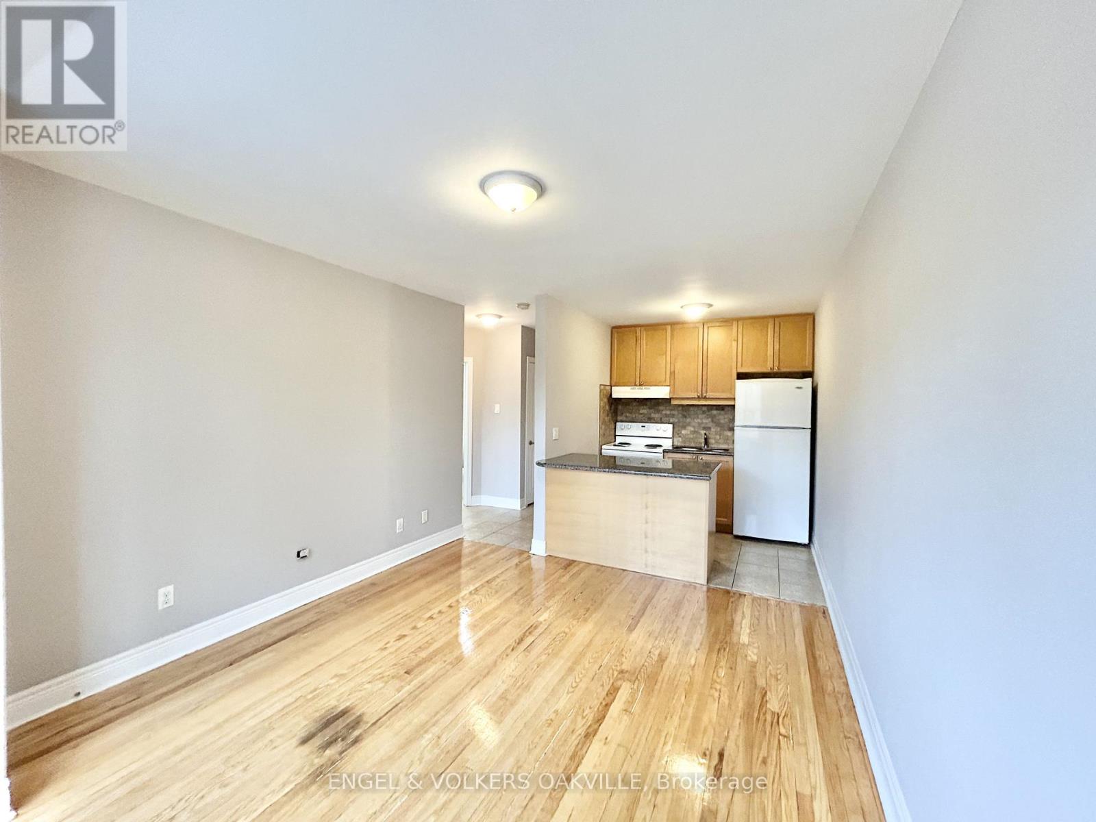 8 - 90 Twenty Fifth Street, Toronto, Ontario  M8V 3P9 - Photo 3 - W13103850