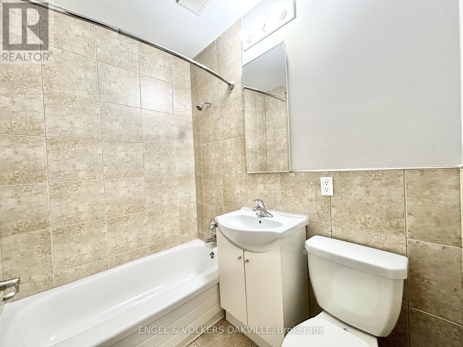 8 - 90 Twenty Fifth Street, Toronto, Ontario  M8V 3P9 - Photo 6 - W13103850
