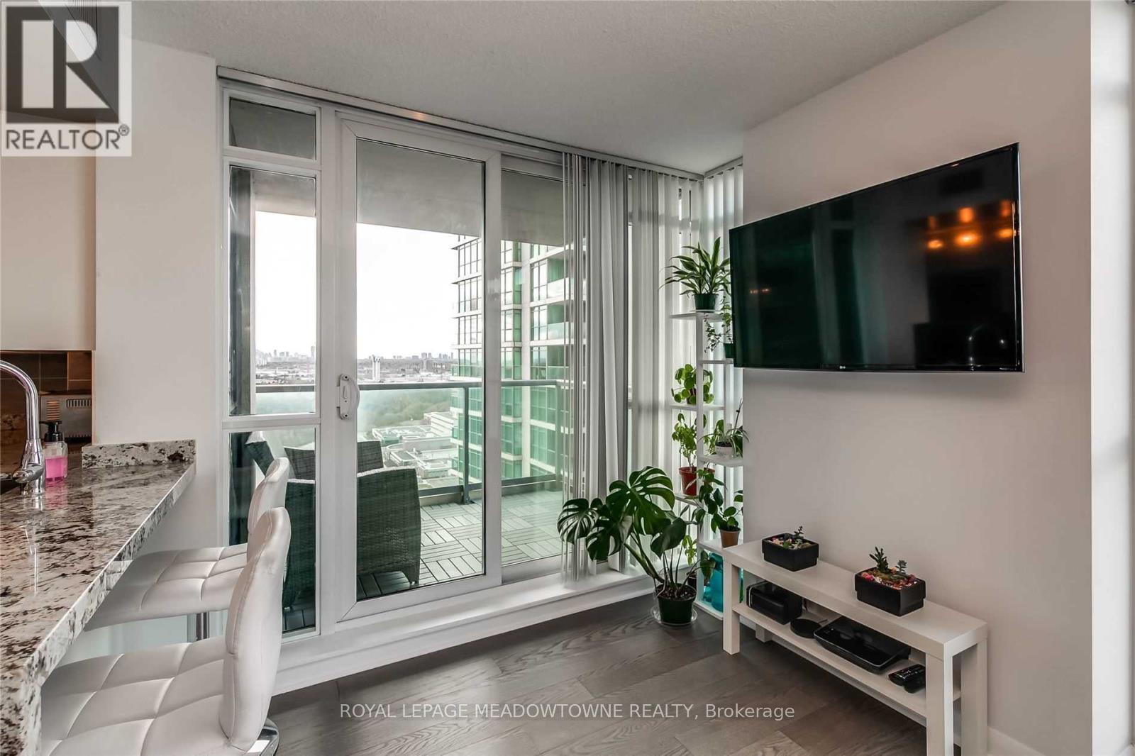 2102 - 225 Sherway Gardens Road, Toronto, Ontario  M9C 0A3 - Photo 12 - W13103878
