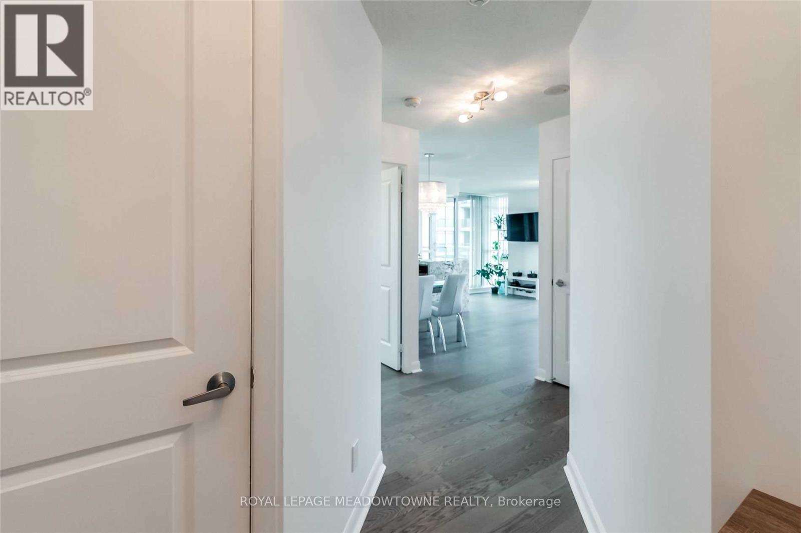 2102 - 225 Sherway Gardens Road, Toronto, Ontario  M9C 0A3 - Photo 3 - W13103878