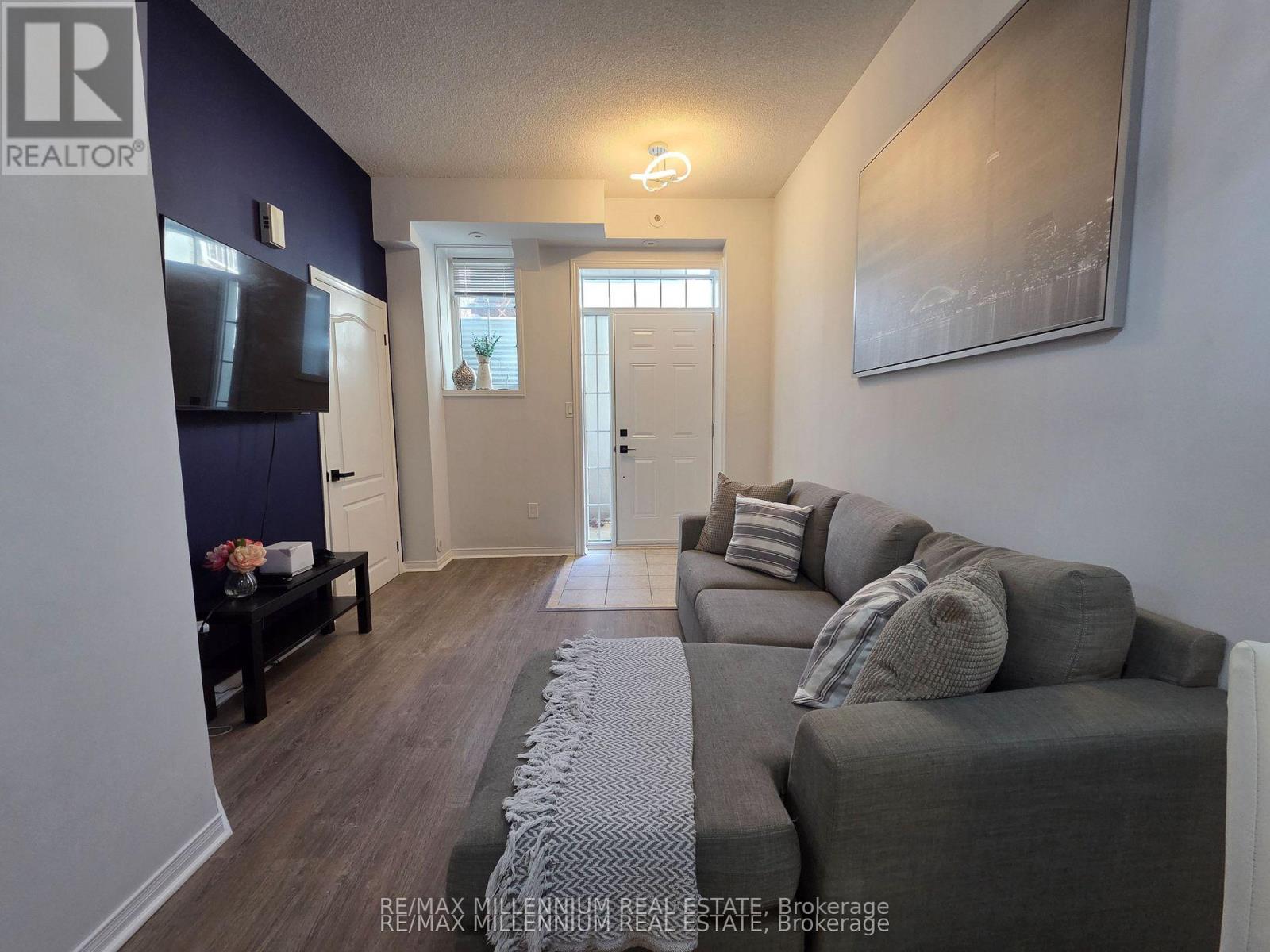 145 - 601 Shoreline Drive, Mississauga, Ontario  L5B 4K3 - Photo 4 - W13103922