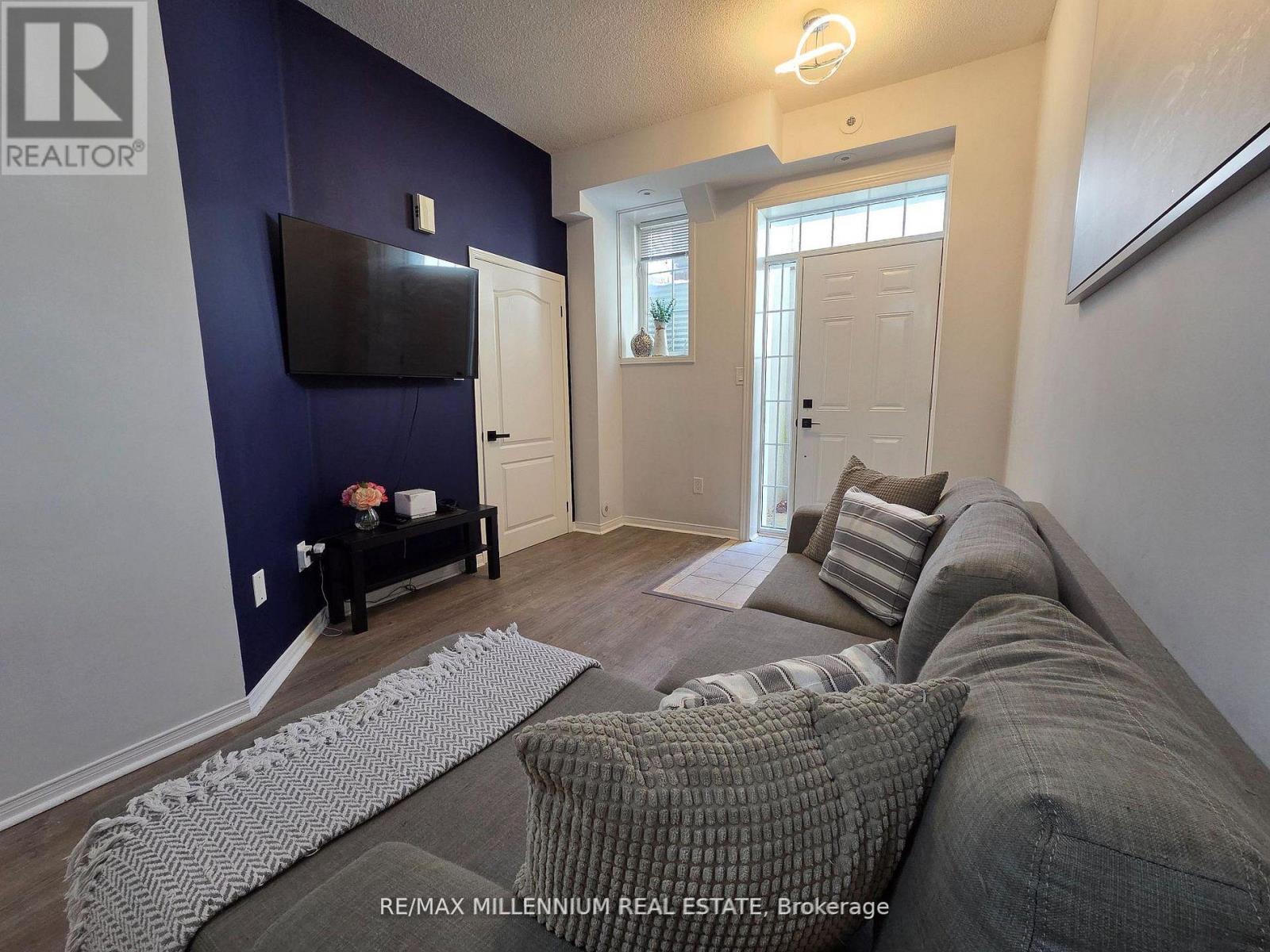 145 - 601 Shoreline Drive, Mississauga, Ontario  L5B 4K3 - Photo 5 - W13103922
