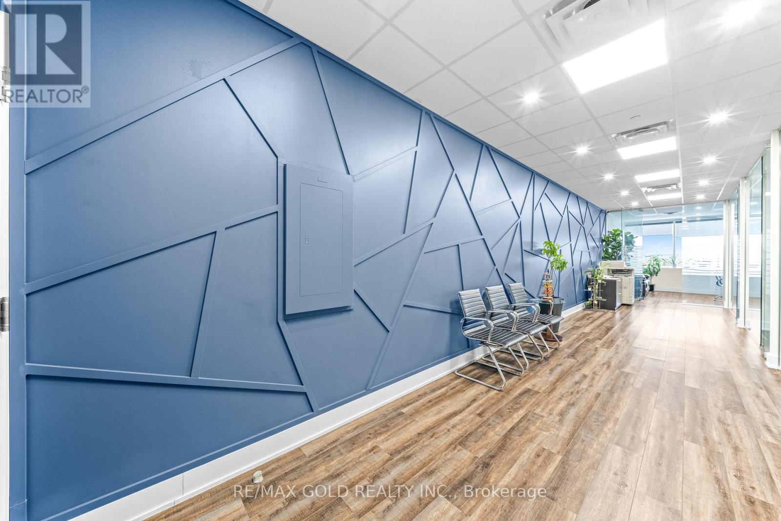 303-218 Export Boulevard, Mississauga, Ontario  L5S 1Y4 - Photo 11 - W13103928