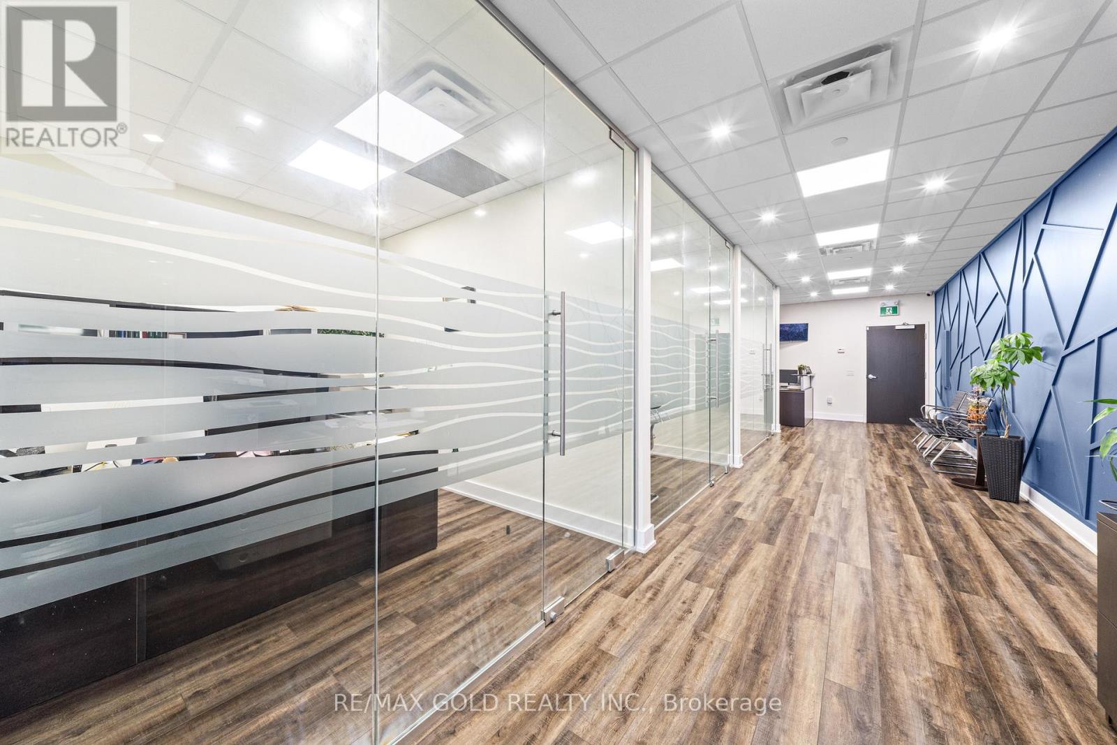 303-218 Export Boulevard, Mississauga, Ontario  L5S 1Y4 - Photo 13 - W13103928