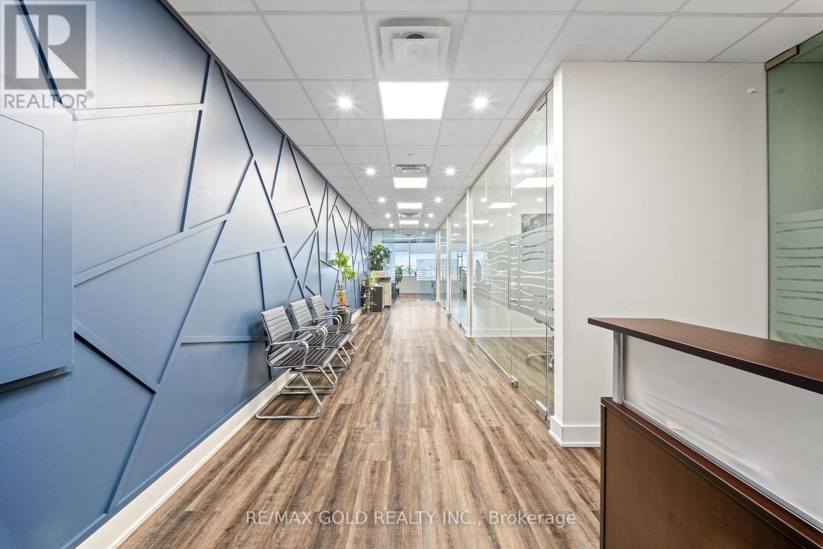303-218 Export Boulevard, Mississauga, Ontario  L5S 1Y4 - Photo 14 - W13103928