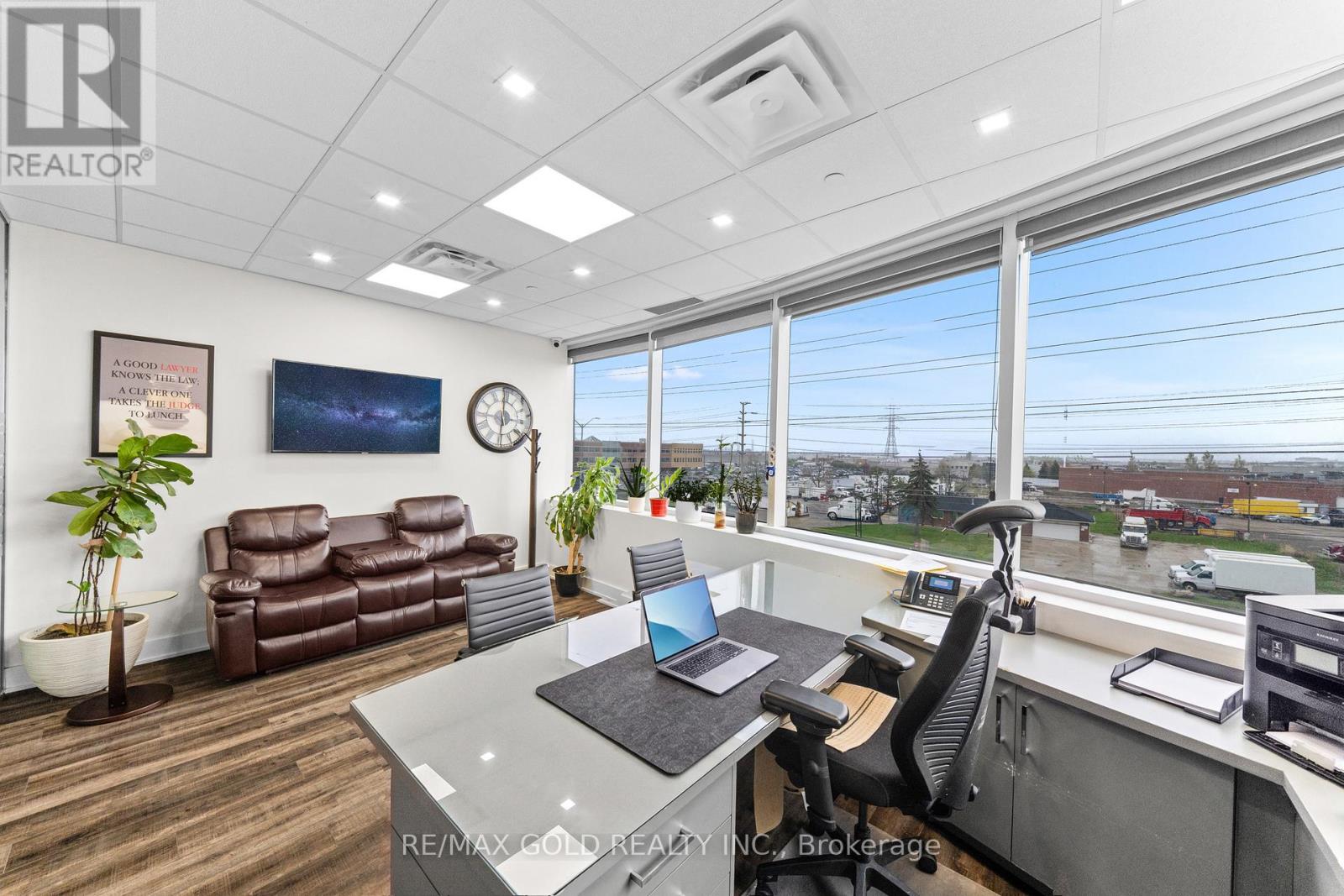 303-218 Export Boulevard, Mississauga, Ontario  L5S 1Y4 - Photo 16 - W13103928