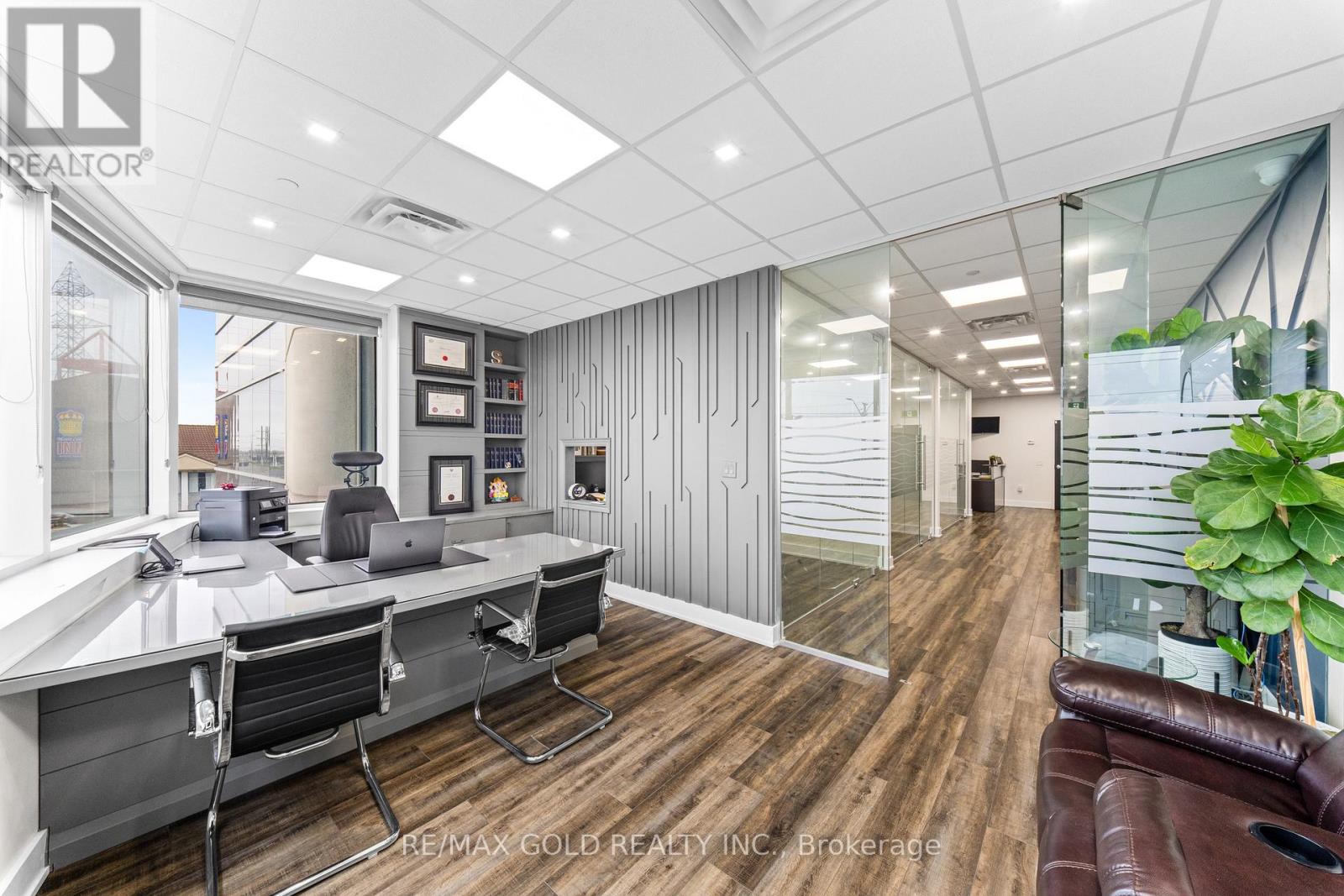 303-218 Export Boulevard, Mississauga, Ontario  L5S 1Y4 - Photo 18 - W13103928