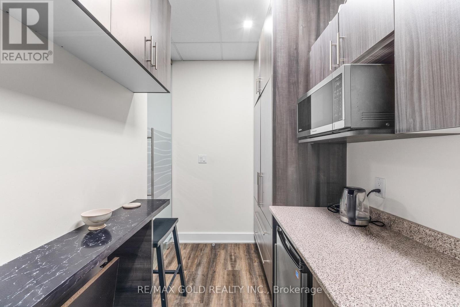 303-218 Export Boulevard, Mississauga, Ontario  L5S 1Y4 - Photo 26 - W13103928