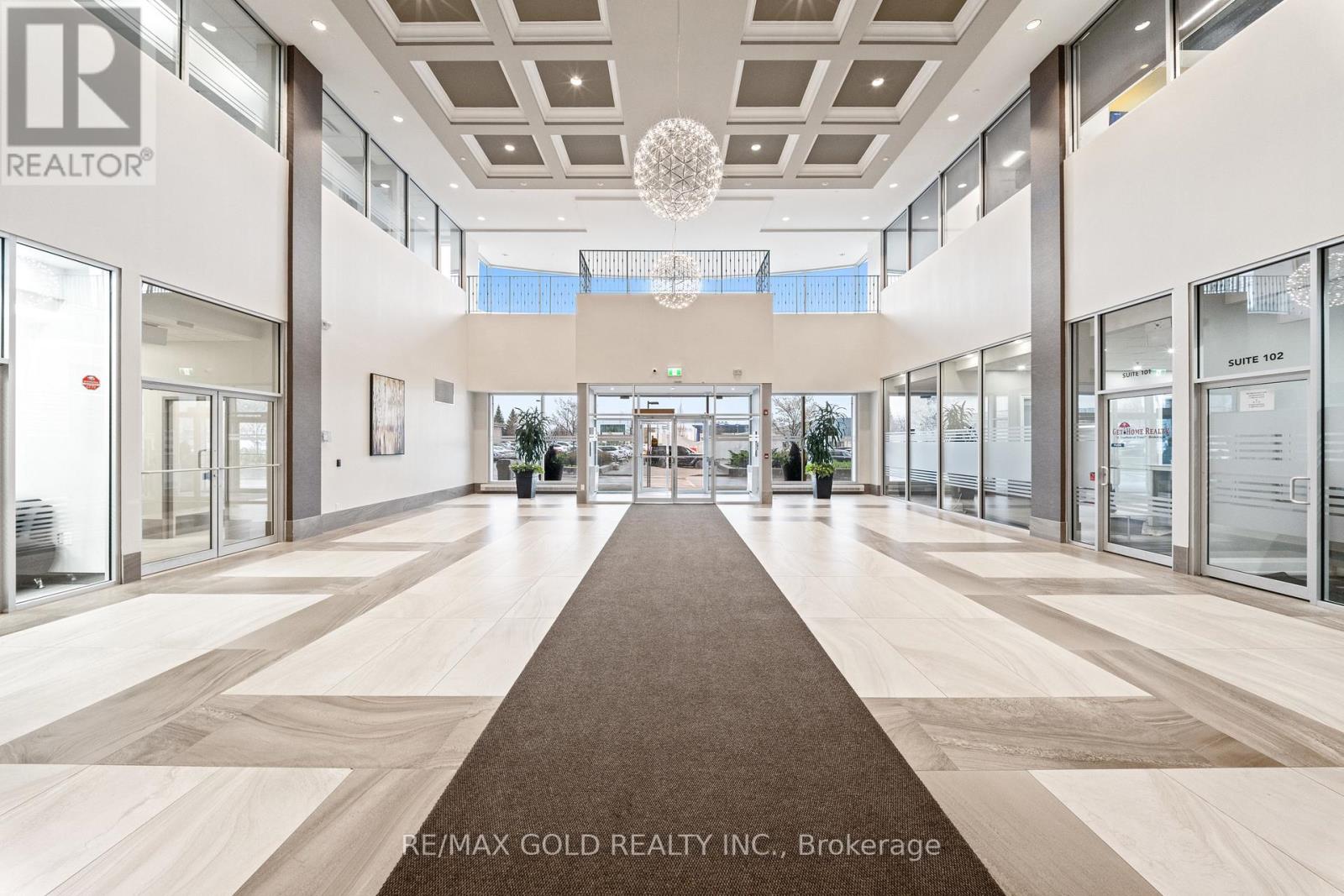 303-218 Export Boulevard, Mississauga, Ontario  L5S 1Y4 - Photo 4 - W13103928