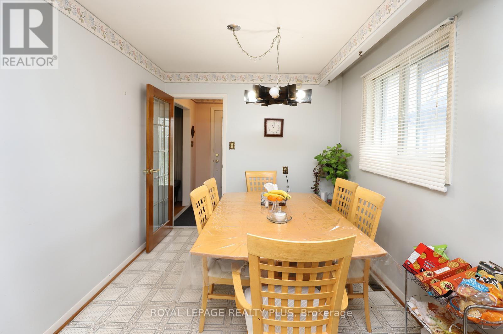 434 Tedwyn Drive, Mississauga, Ontario  L5A 1J6 - Photo 17 - W13103942