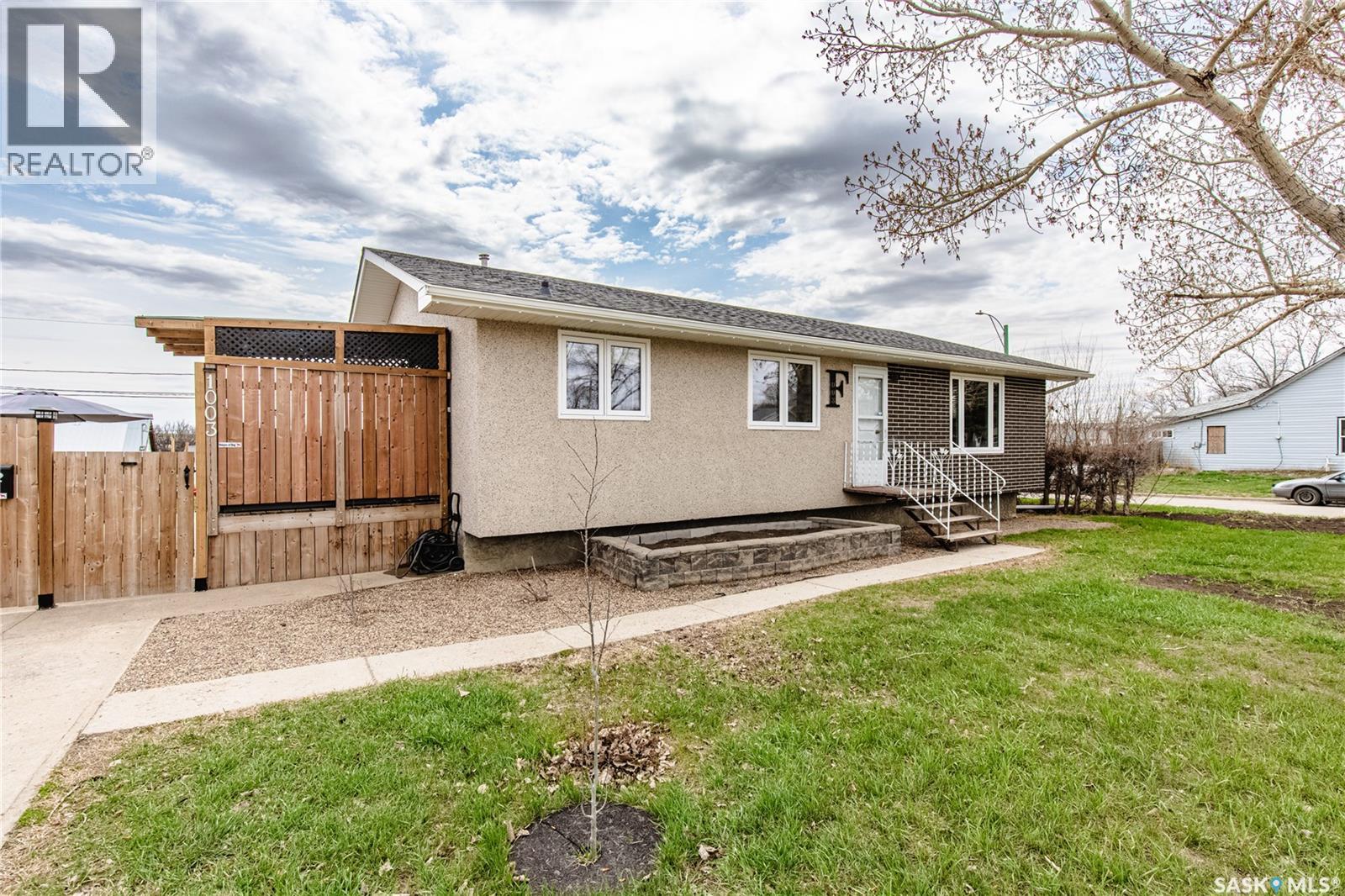 1003 Ominica Street E, Moose Jaw, Saskatchewan  S6H 0J4 - Photo 5 - SK035208