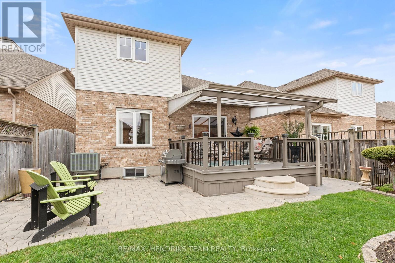 54 Videl Crescent N, St. Catharines, Ontario  L2W 0A3 - Photo 32 - X13104052