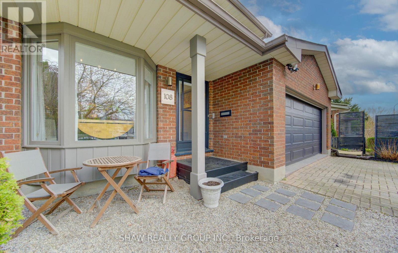 108 Clearwater Crescent, Waterloo, Ontario  N2V 1L8 - Photo 6 - X13103580