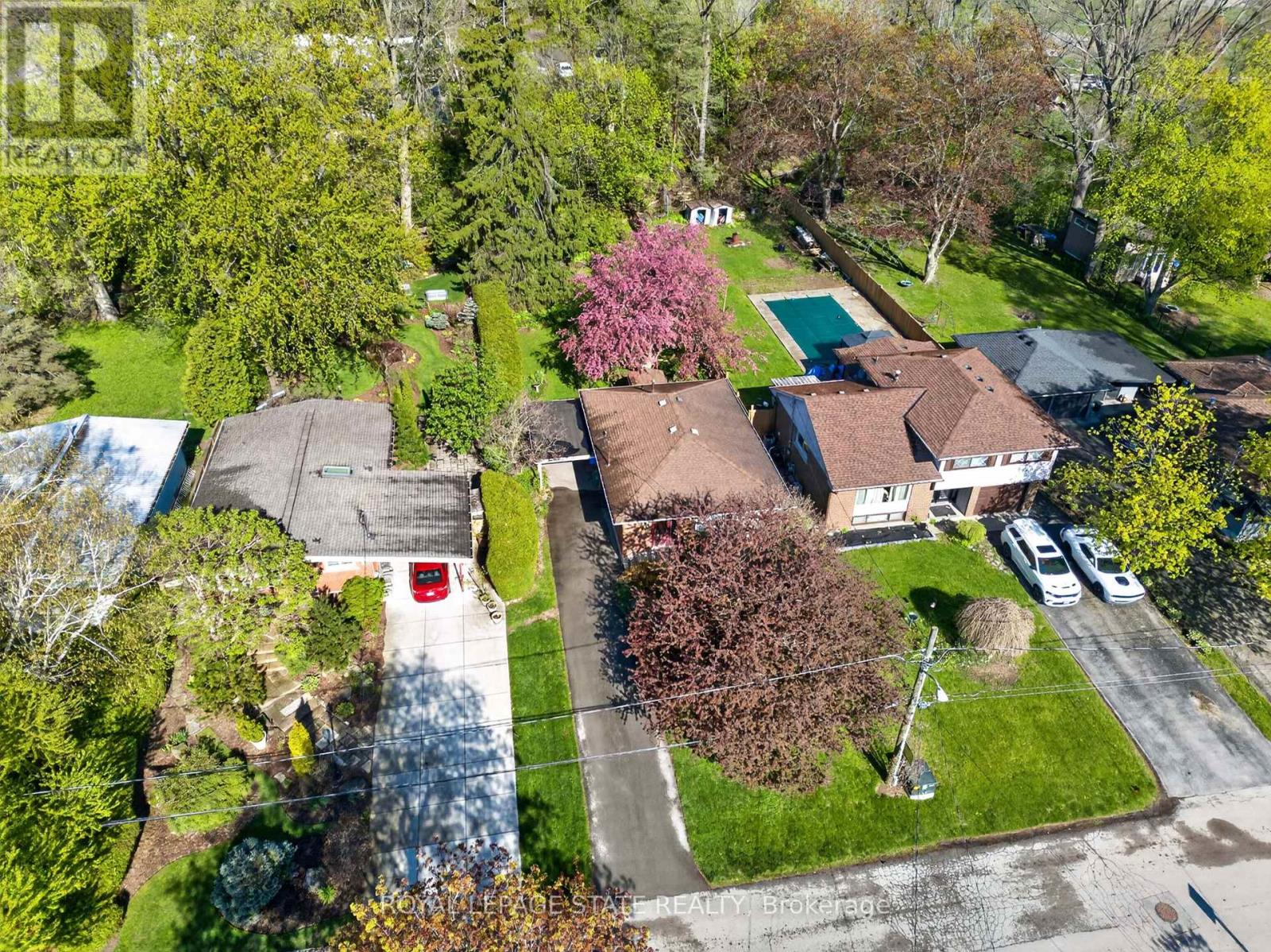 34 Helen Street, Hamilton, Ontario  L9H 1N3 - Photo 31 - X13103824