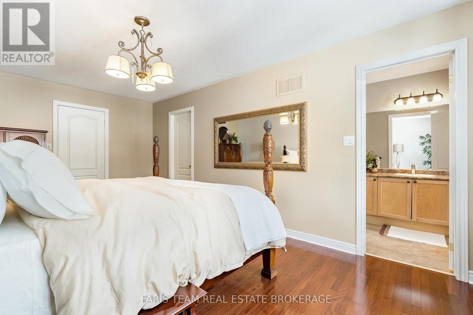 272 Tom Taylor Crescent, Newmarket, Ontario  L3X 3E8 - Photo 15 - N12975970