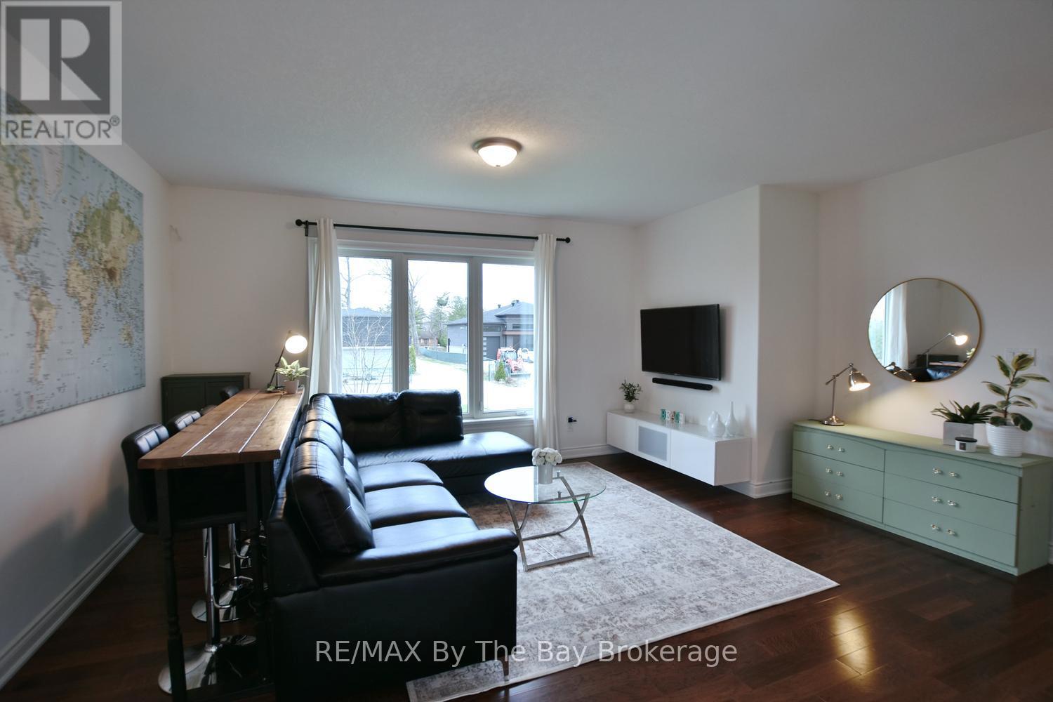 35 Edgewater Road, Wasaga Beach, Ontario  L9Z 2W5 - Photo 22 - S13104100