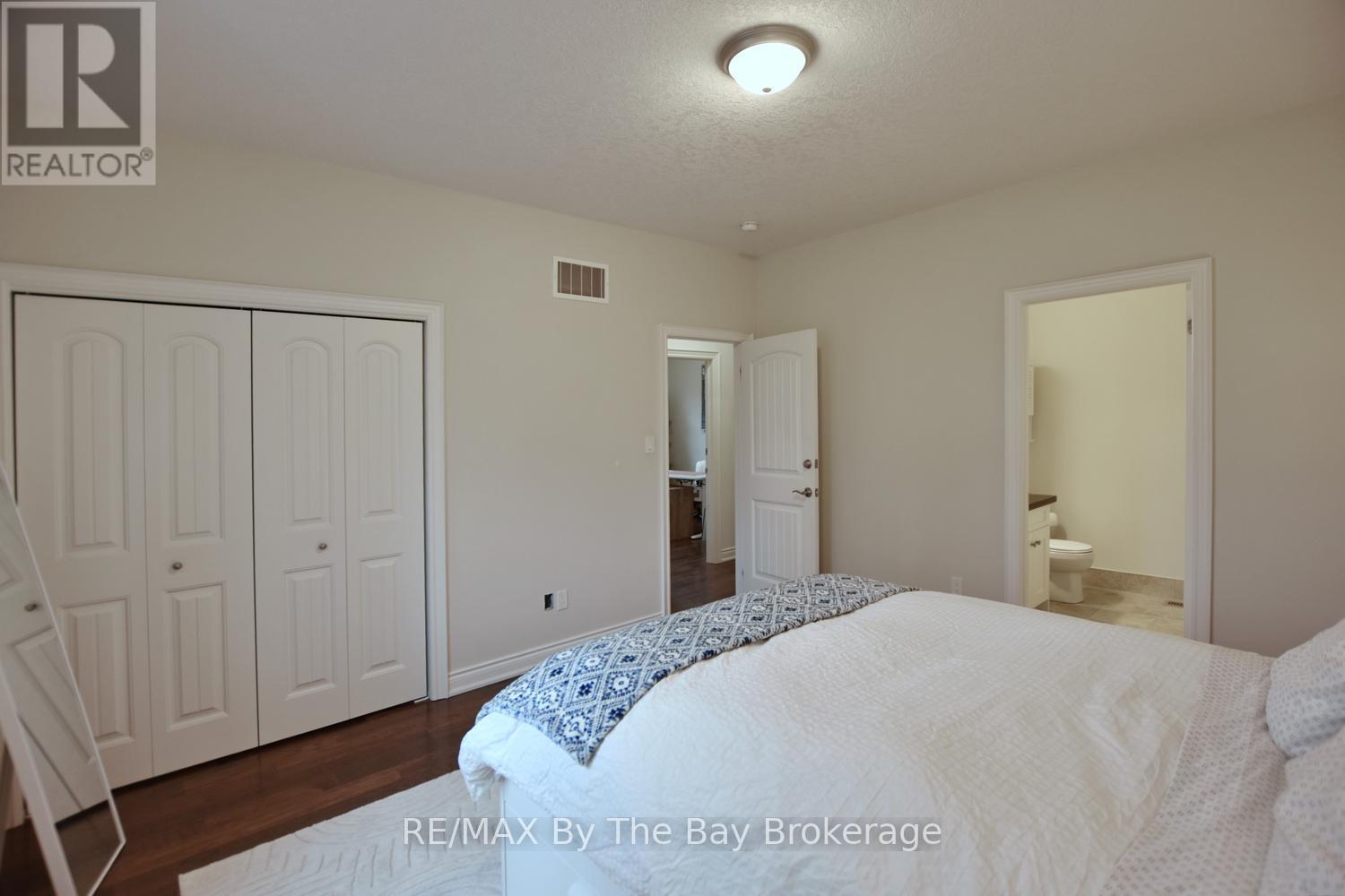 35 Edgewater Road, Wasaga Beach, Ontario  L9Z 2W5 - Photo 26 - S13104100