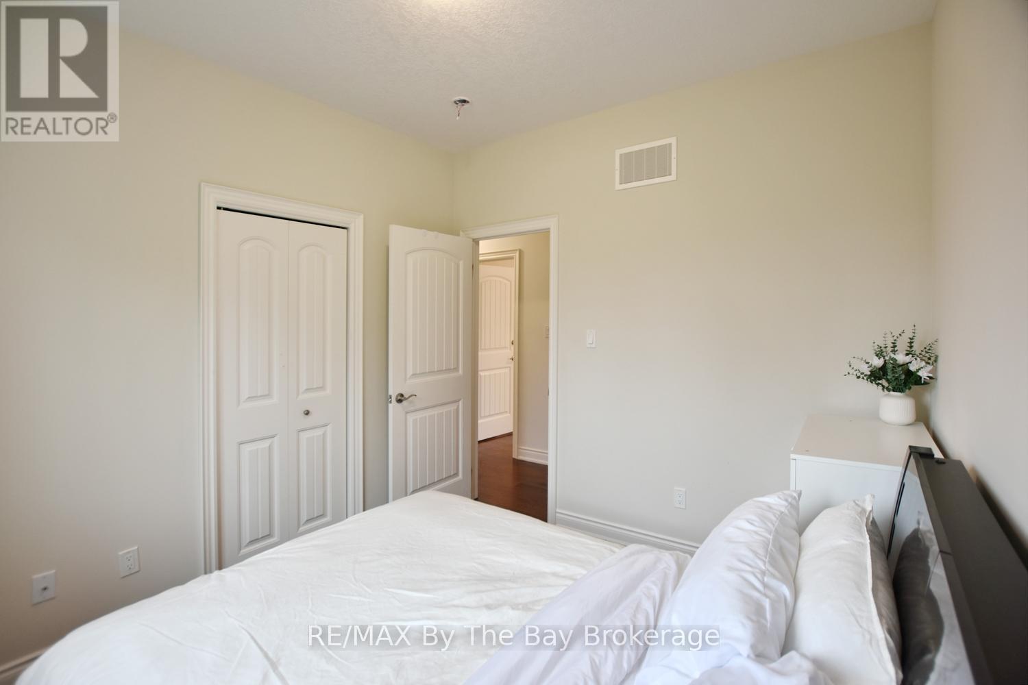 35 Edgewater Road, Wasaga Beach, Ontario  L9Z 2W5 - Photo 29 - S13104100