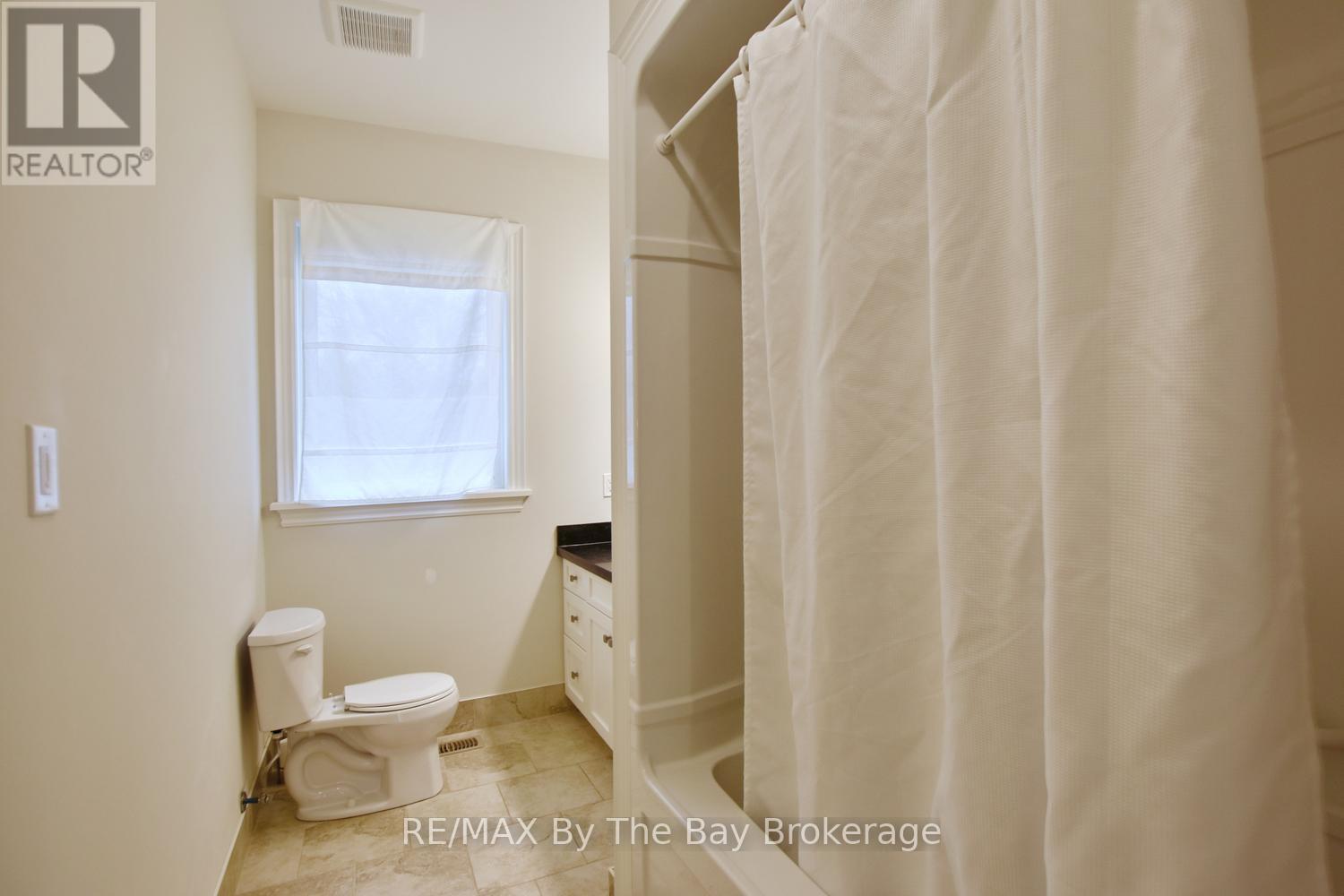 35 Edgewater Road, Wasaga Beach, Ontario  L9Z 2W5 - Photo 31 - S13104100