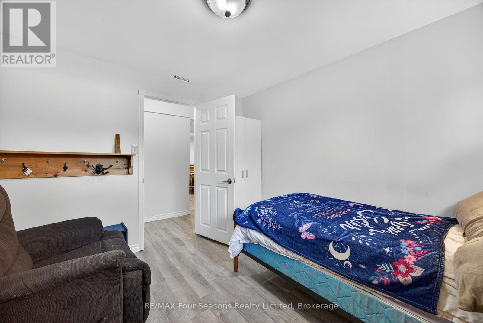 7 Batteaux Road, Clearview (Nottawa), Ontario  L0M 1P0 - Photo 25 - S13104106