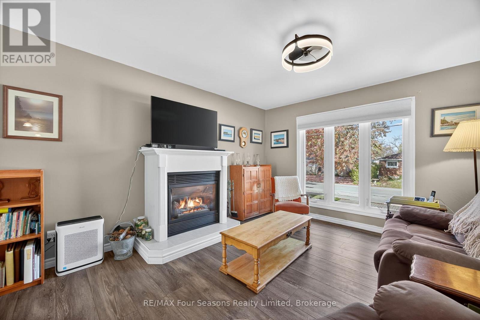 7 Batteaux Road, Clearview (Nottawa), Ontario  L0M 1P0 - Photo 3 - S13104106