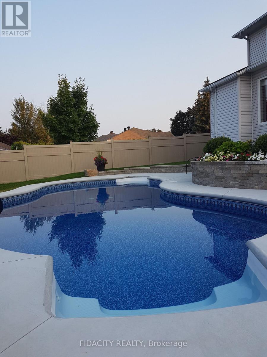 21 West Ridge Drive, Ottawa, Ontario  K2S 1S4 - Photo 41 - X12996256