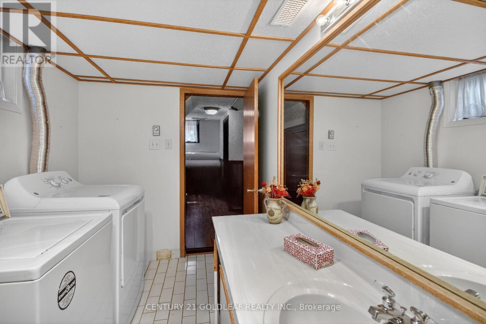 13 Crownhill Street, Ottawa, Ontario  K1J 7K1 - Photo 31 - X13080710