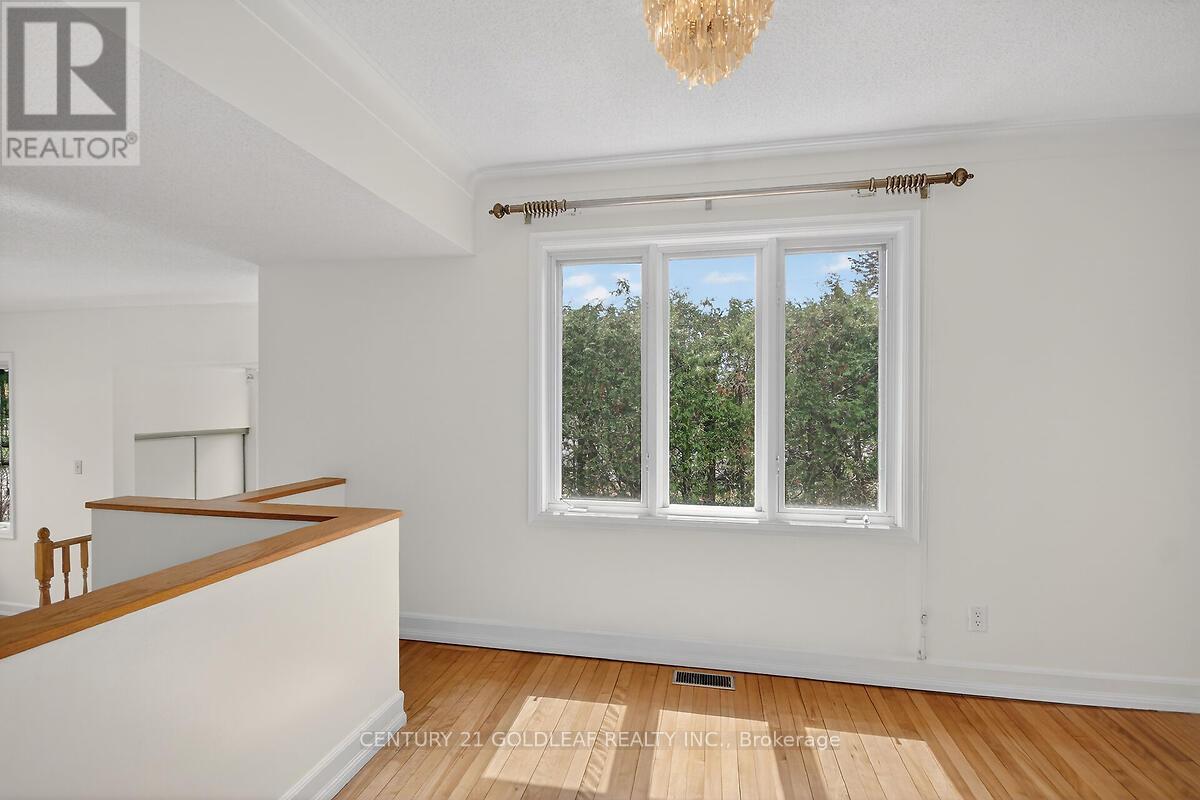 13 Crownhill Street, Ottawa, Ontario  K1J 7K1 - Photo 9 - X13080710