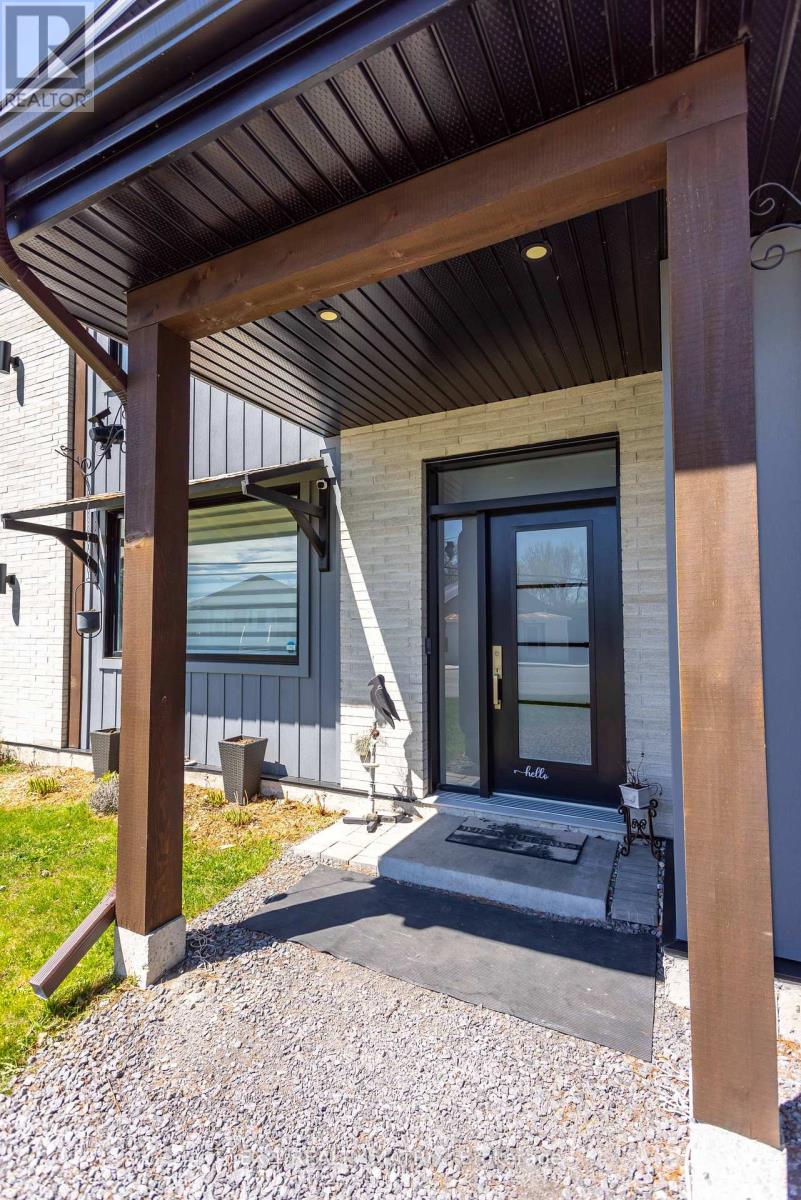686 St Isidore Road, Casselman, Ontario  K0A 1M0 - Photo 3 - X13097194
