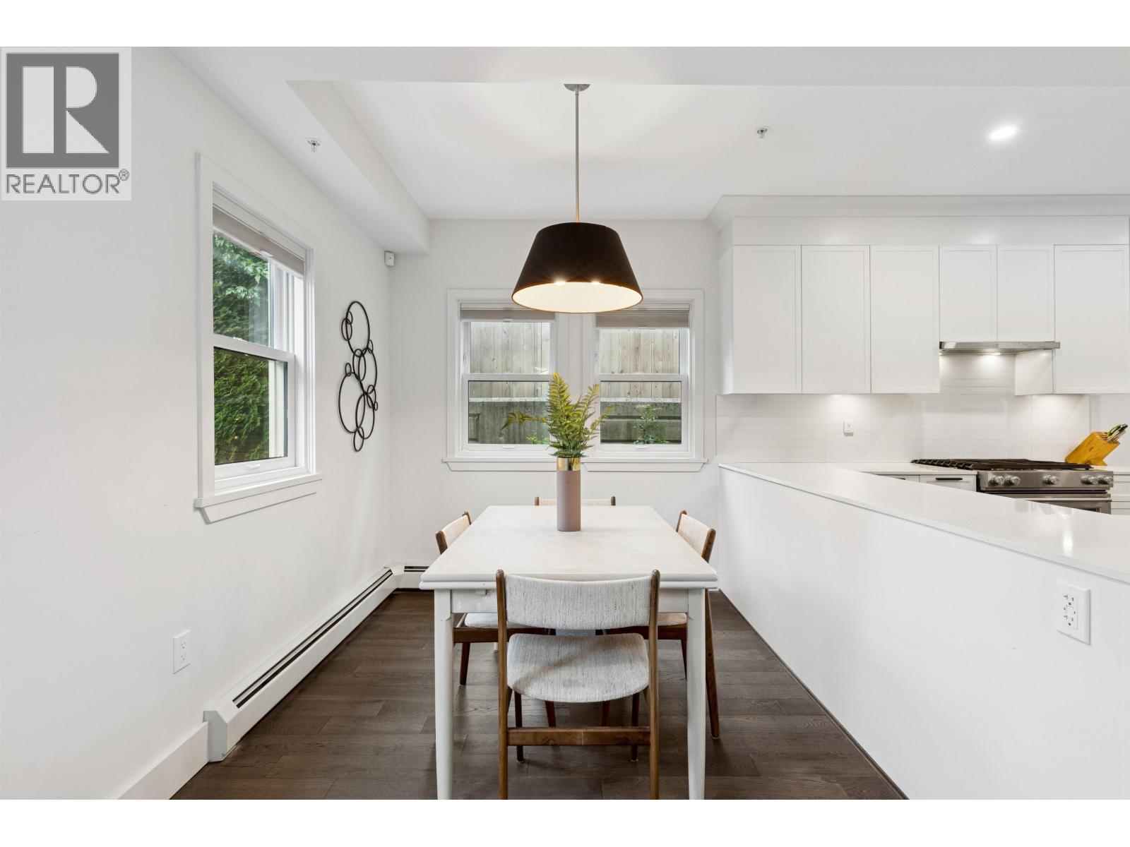 2 244 E 5th Street, North Vancouver, British Columbia  V7L 1L7 - Photo 12 - R3121358